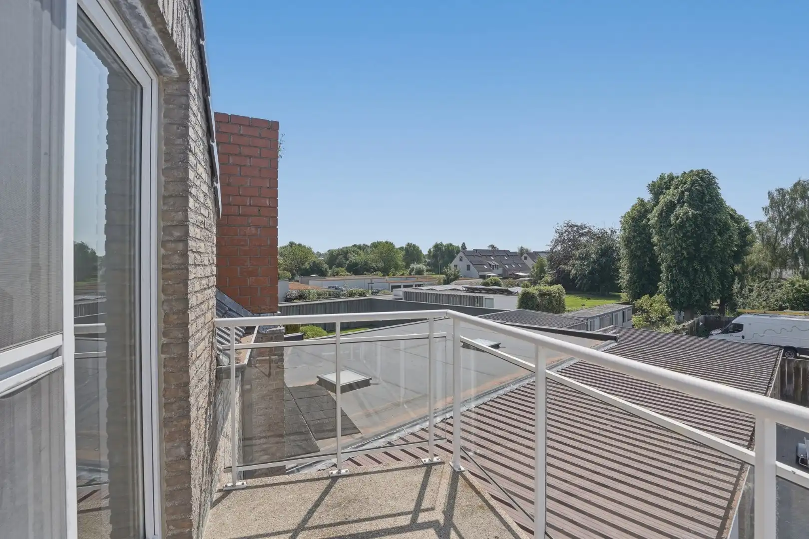 Instapklaar appartement met 2 slaapkamers te Eernegem foto 2