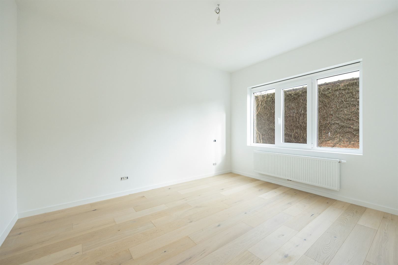 Ruim en licht 2-slaapkamerappartement met dakterras foto 21