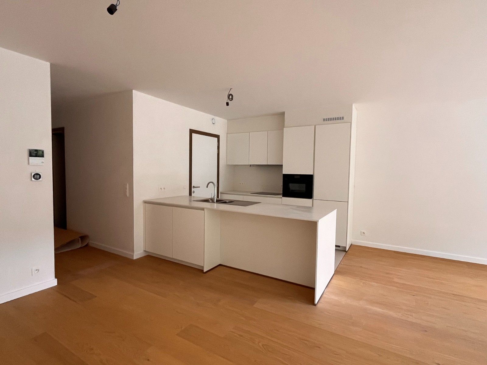 Luxueus gelijksvloerappartement te huur ! foto 4