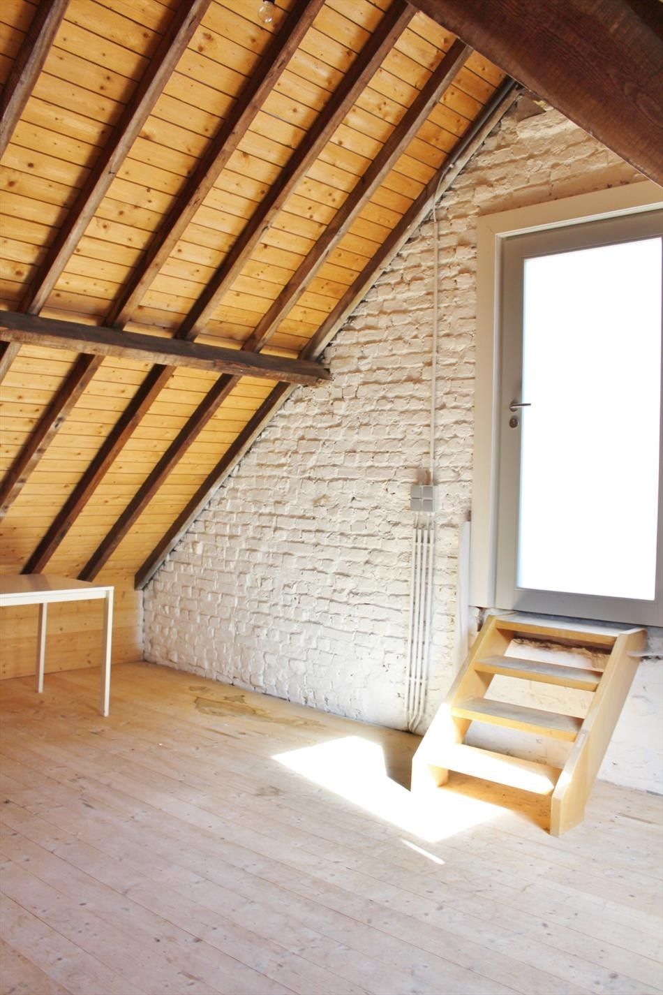 Karaktervolle herenwoning met dubbele garage in het centrum foto 18
