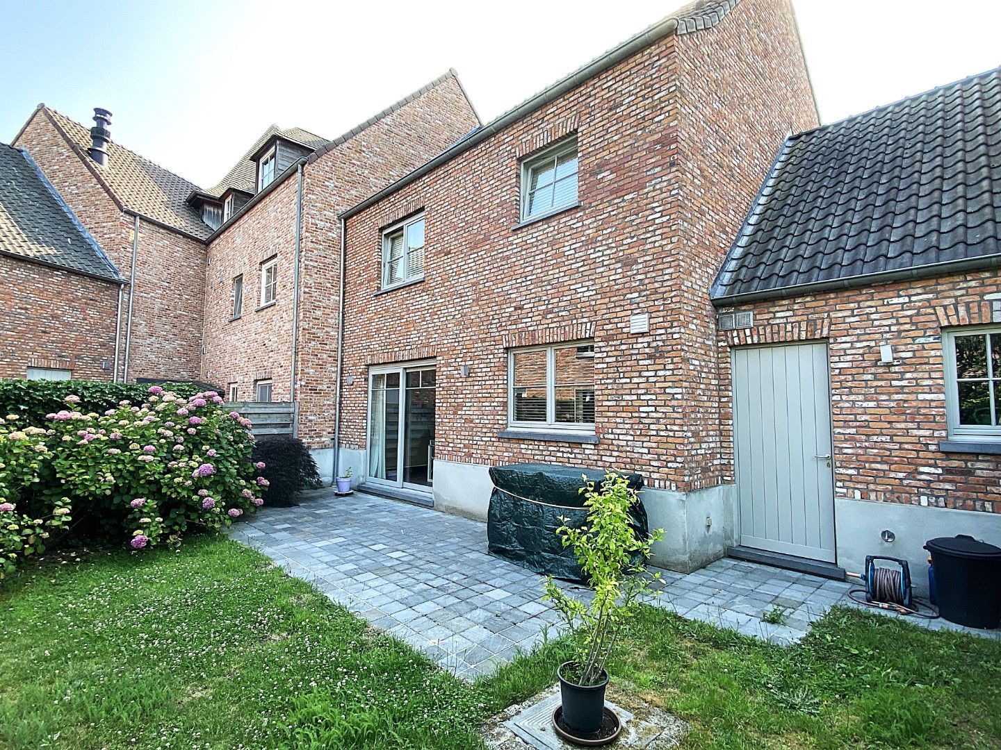 Instapklare woning met twee slaapkamers te huur in Bachte-Maria-Leerne foto 6