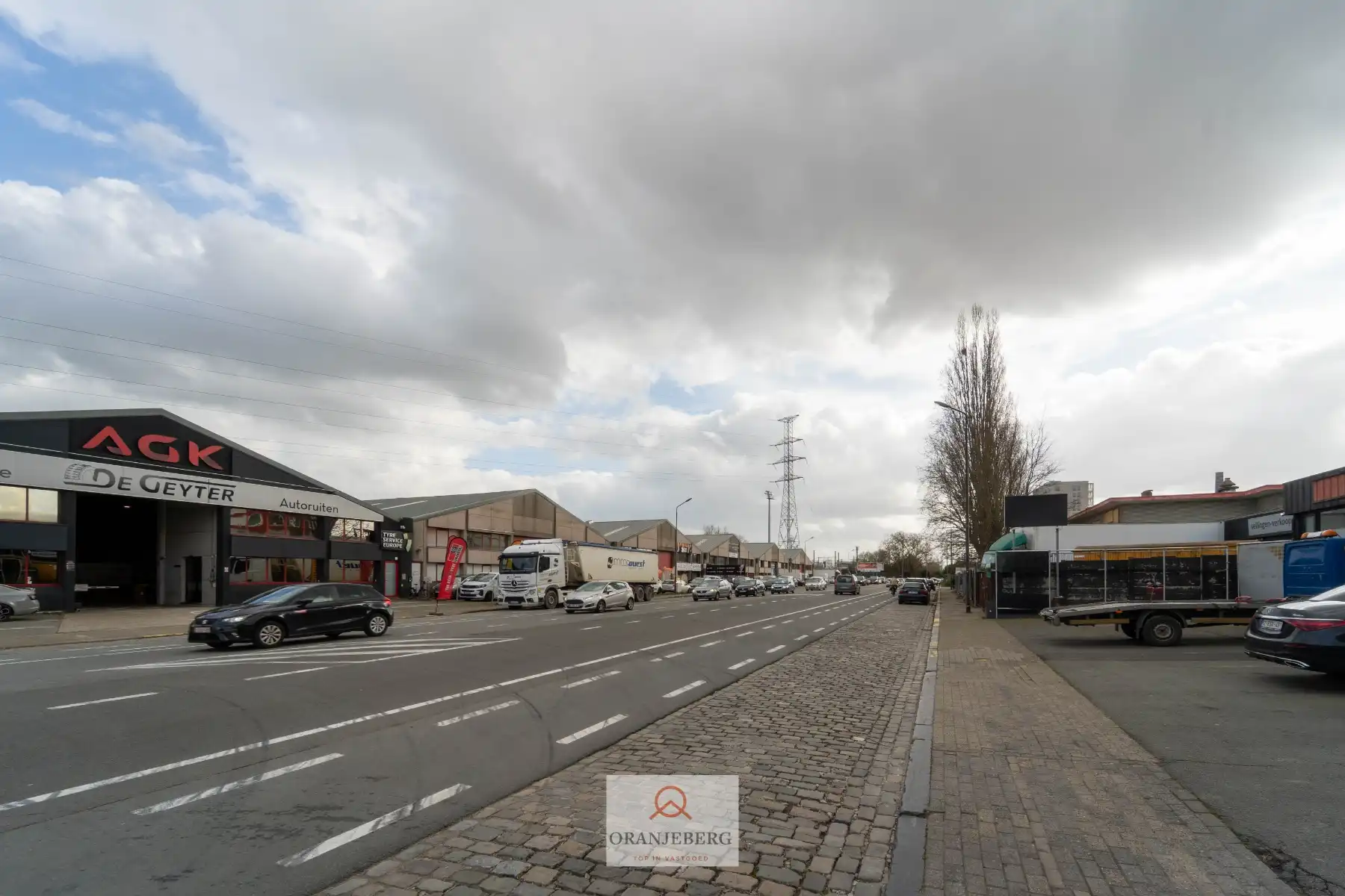 Magazijn te huur – 850 m² - op toplocatie Afrikalaan nabij Gent-Dampoort foto 14
