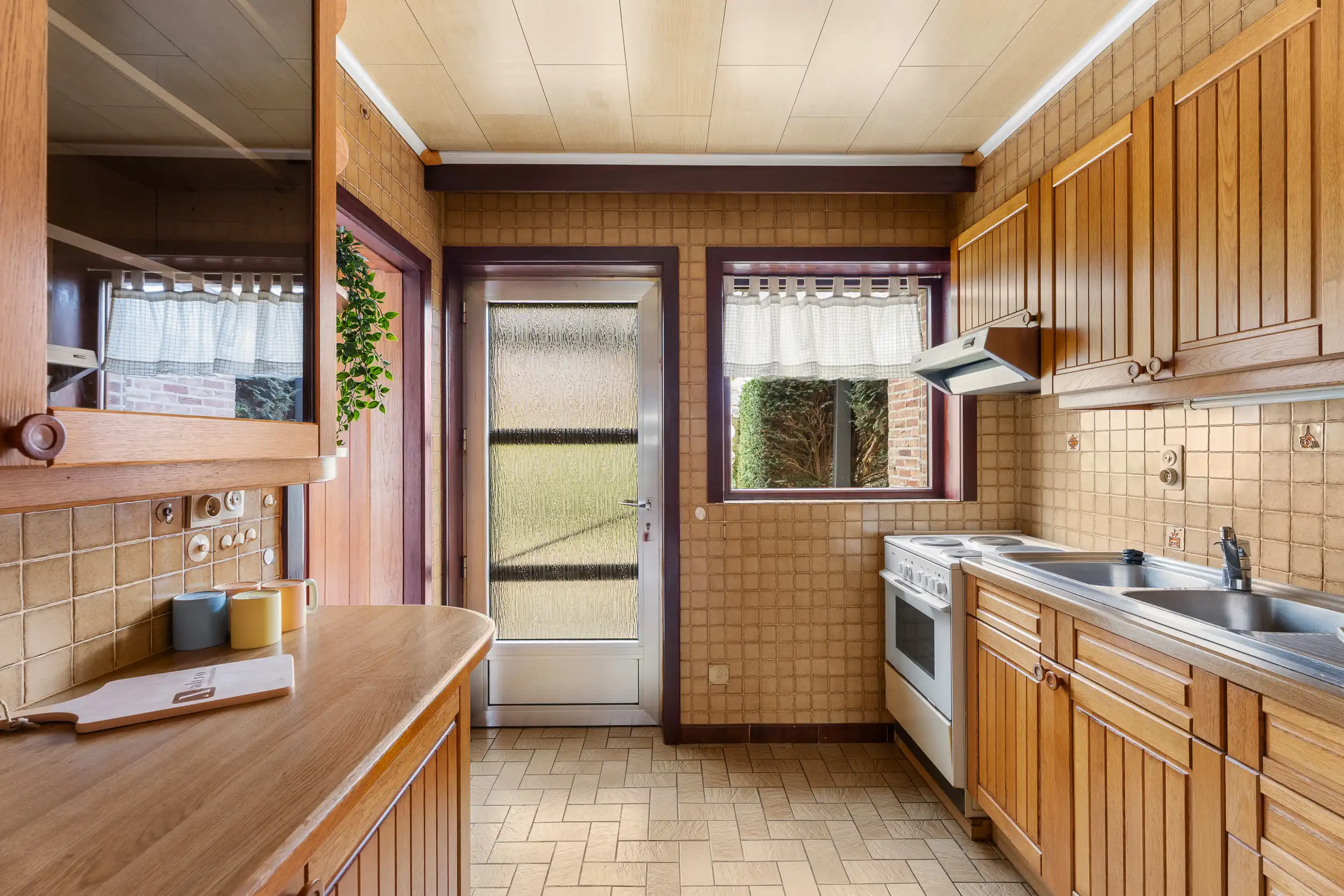 Ruime halfopen woning met 4 slaapkamers in centrum foto 10