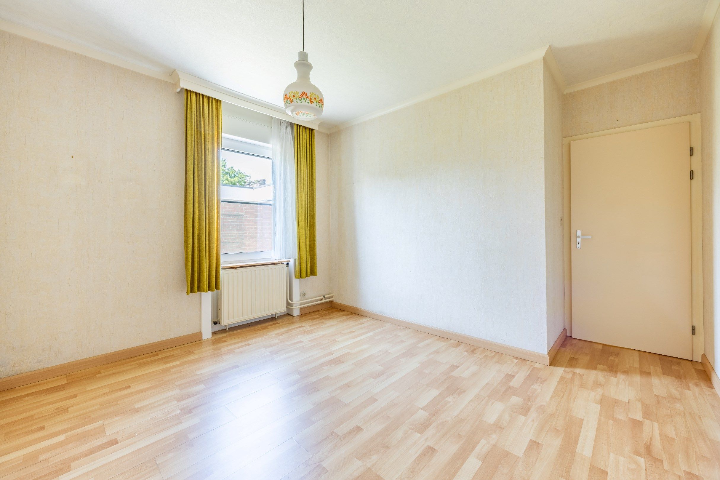 TRAPLOZE WONING MET GARAGE foto 10