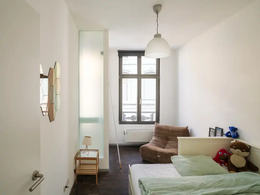 Architecturale burgerwoning naar de hand van Enplus architecten met stadstuin en polyvalente achterbouw op een boogscheut van het stadscentrum. foto 25