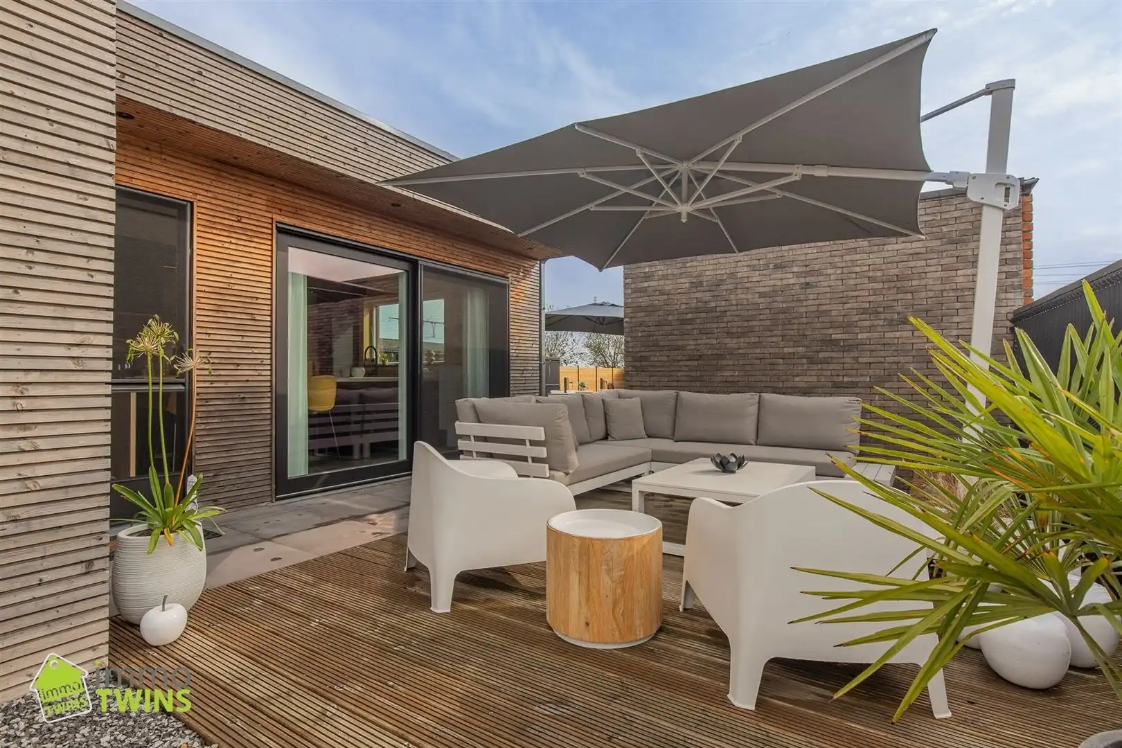 Instapklare en stijlvolle HOB met bijgebouw, tuin en visvijver te Dendermonde (Schoonaarde) foto 16