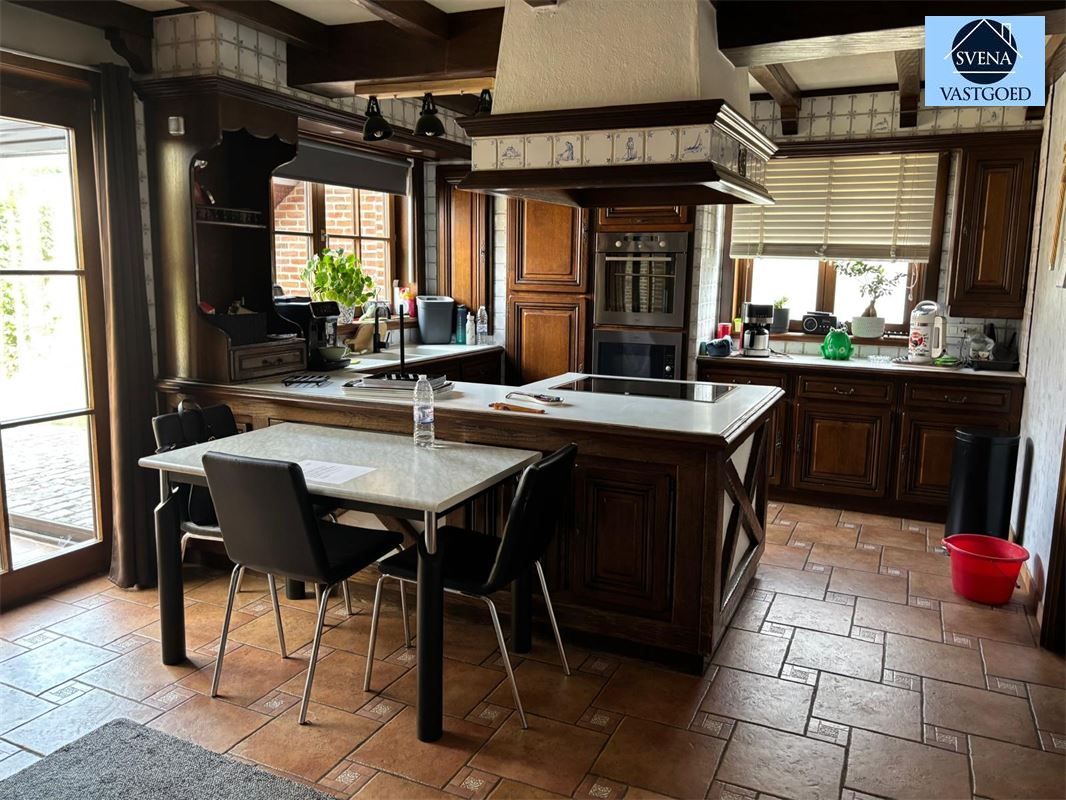 MOOIE RUIME VILLA MET SLAAPKAMERS EN TUIN  foto 6