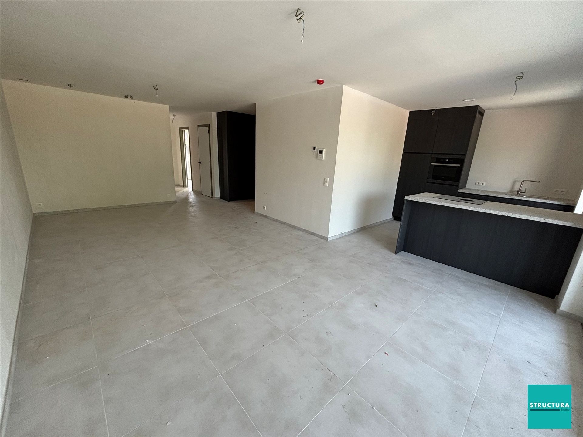 Nieuwbouw appartementen met 2 kamers en terras foto {{pictureIndex}}