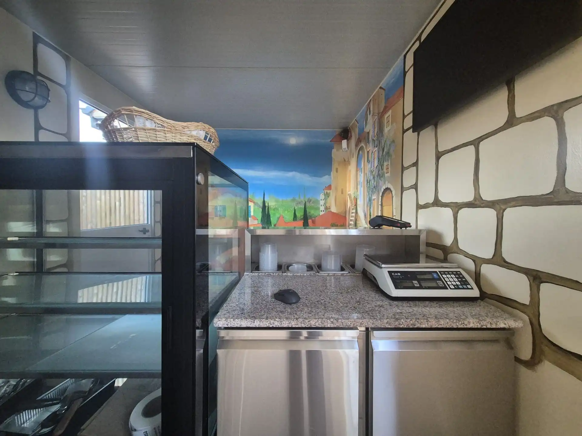 Pizzacontainer ter overname – Toplocatie nabij station Schellebelle foto 4