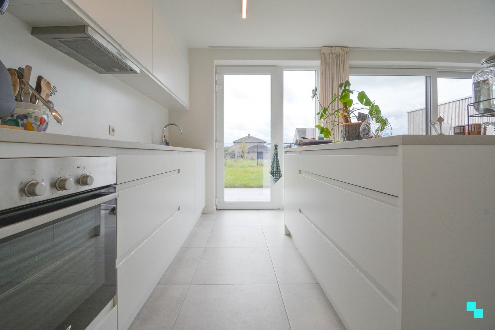 Aantrekkelijke, halfopen nieuwbouwwoning te Roeselare foto 6