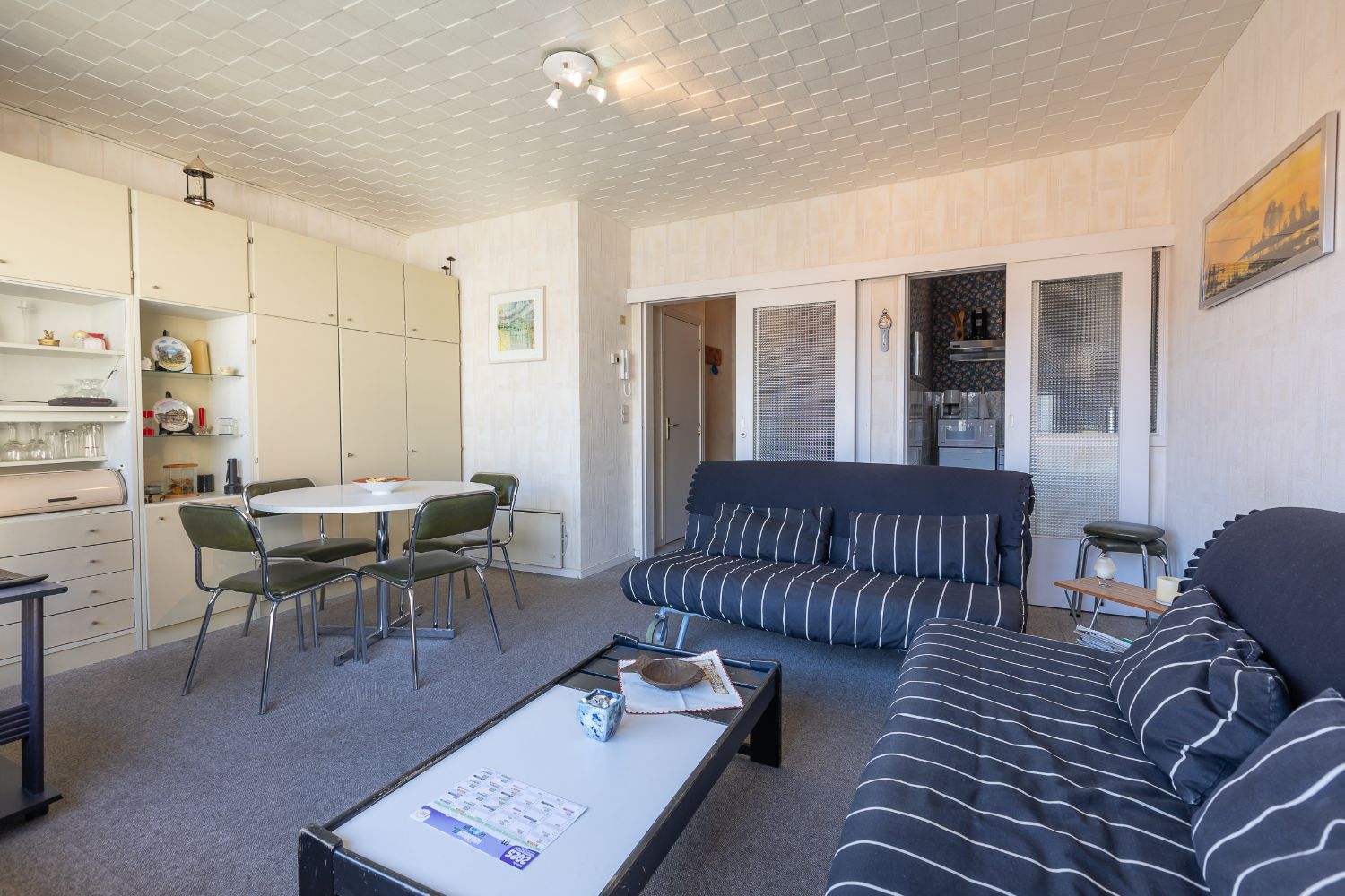Op te frissen studio met terras op 2 passen van het strand foto 3