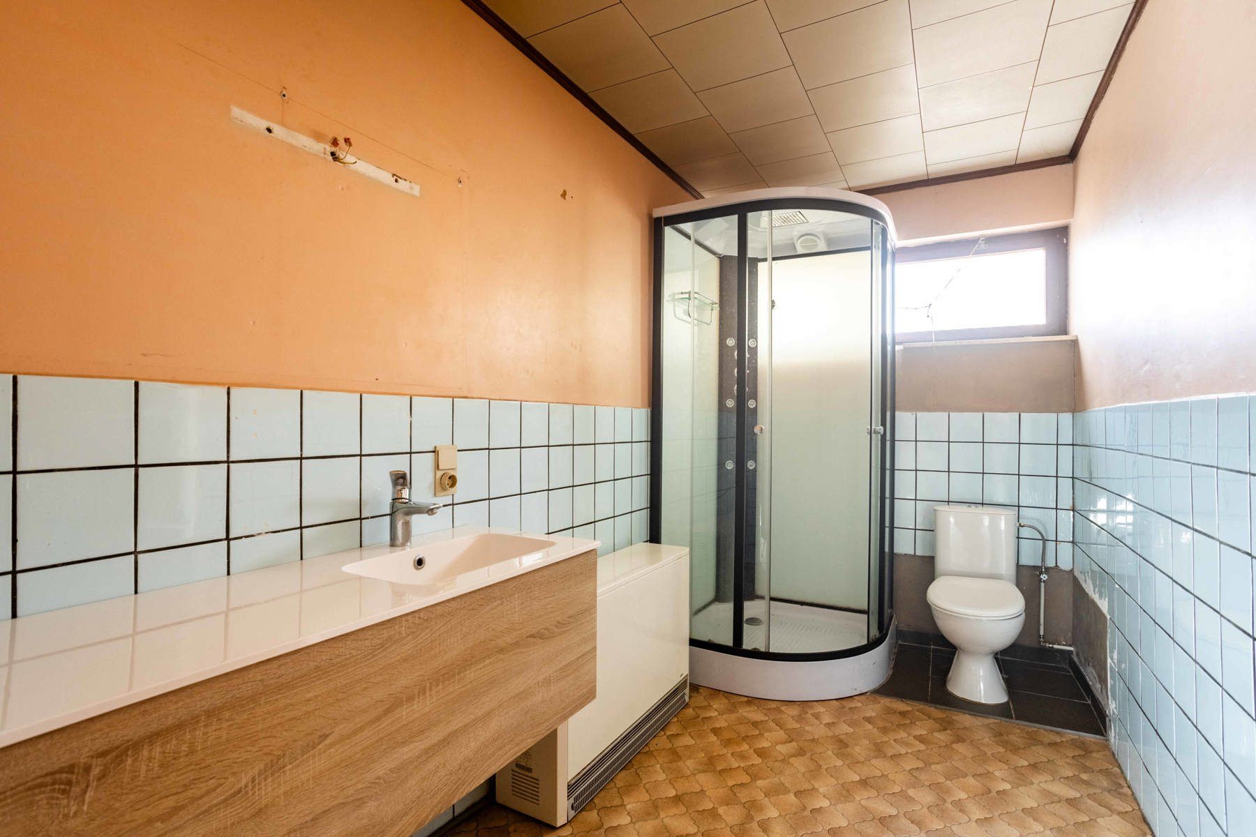 Te renoveren woning met tuin in rustige buurt van Lierde. foto 13