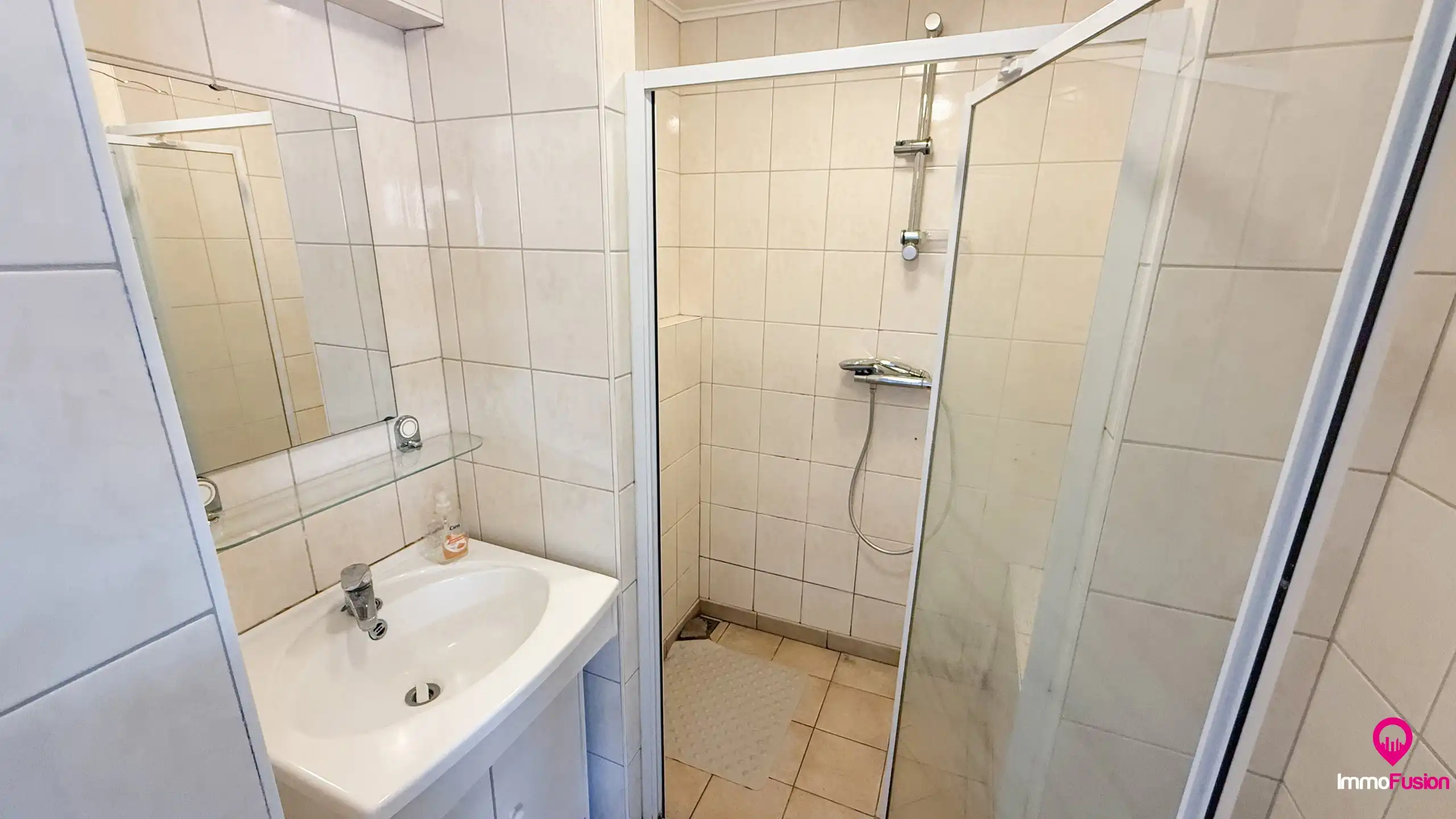 Charmante woning met 3 slaapkamers en ruime tuin! foto 14