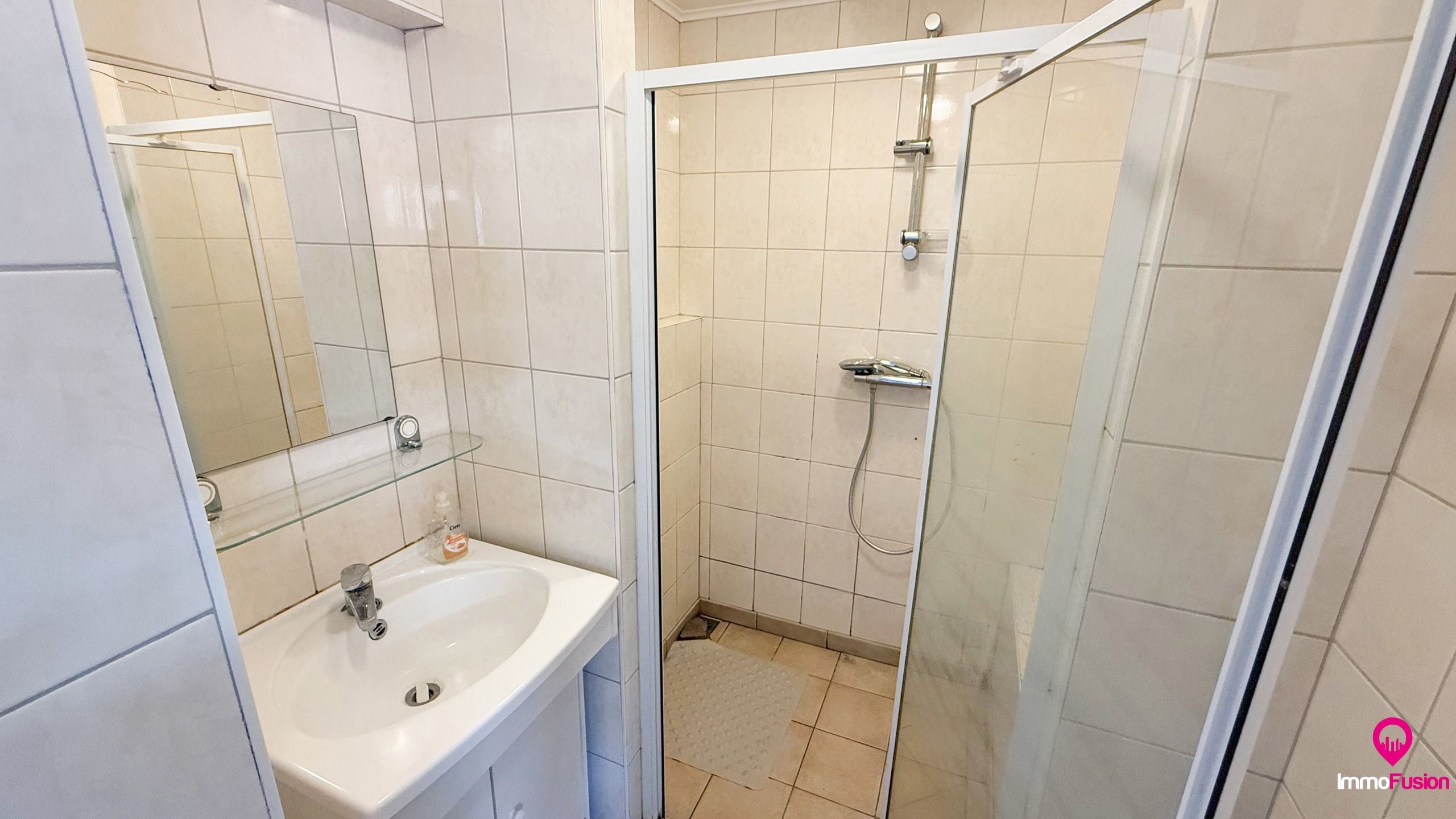 Charmante woning met 3 slaapkamers en ruime tuin! foto 14