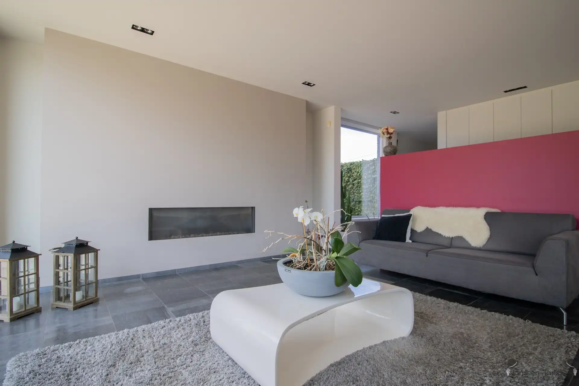 Ruime villa met 5 slaapkamers, 2 badkamers, buitenzwembad en poolhouse op 1.020 m² foto 4