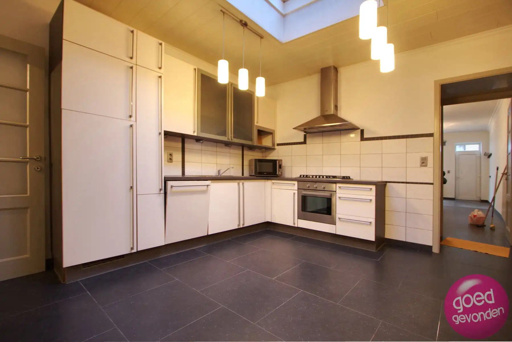 STADSHUIS - 3 SLK - ZEER RUIM TERRAS - INSTAPKLAAR - RUSTIG foto 7