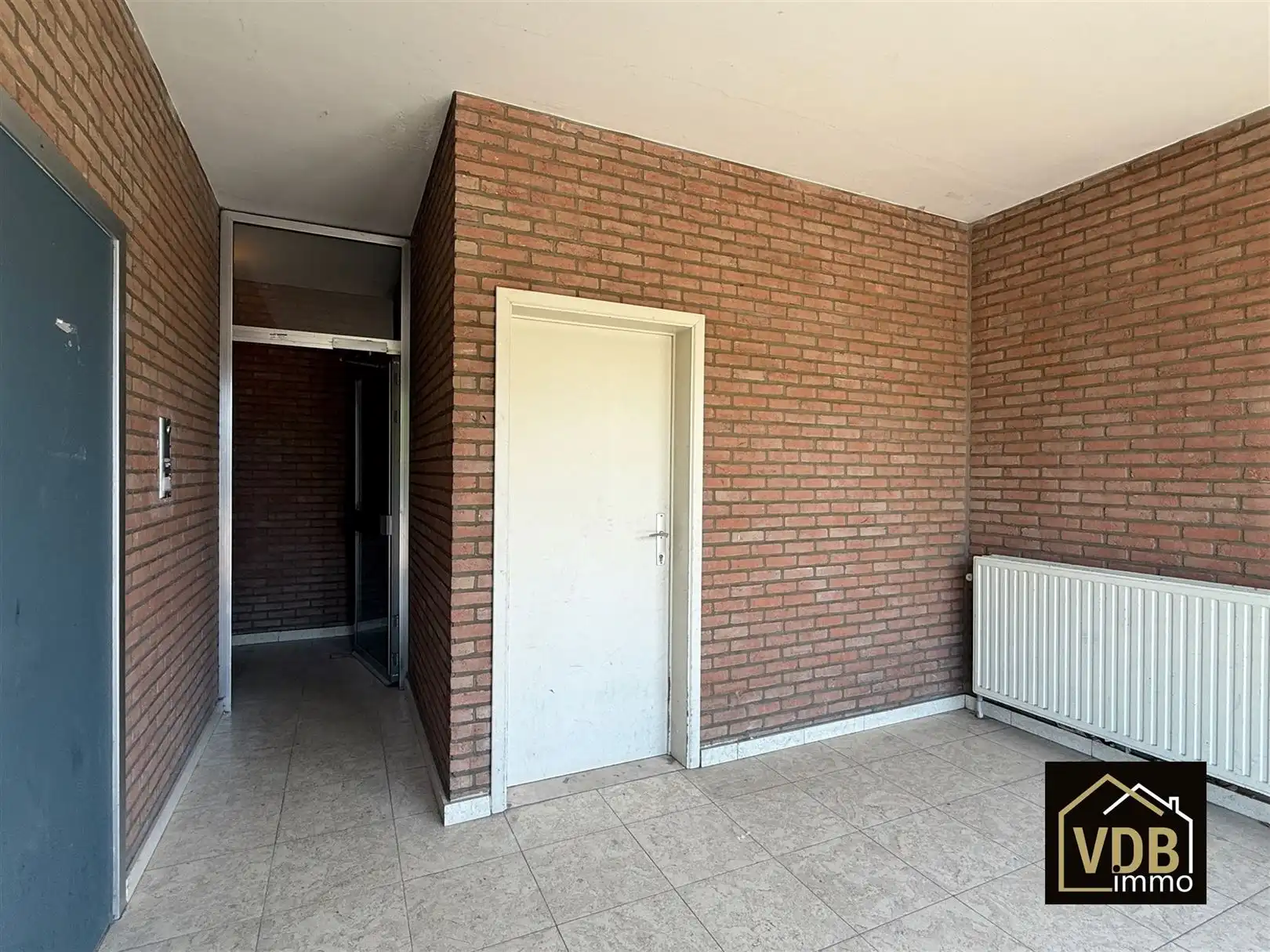 GERENOVEERD APPARTEMENT - 2 SLAAPKAMERS foto 33