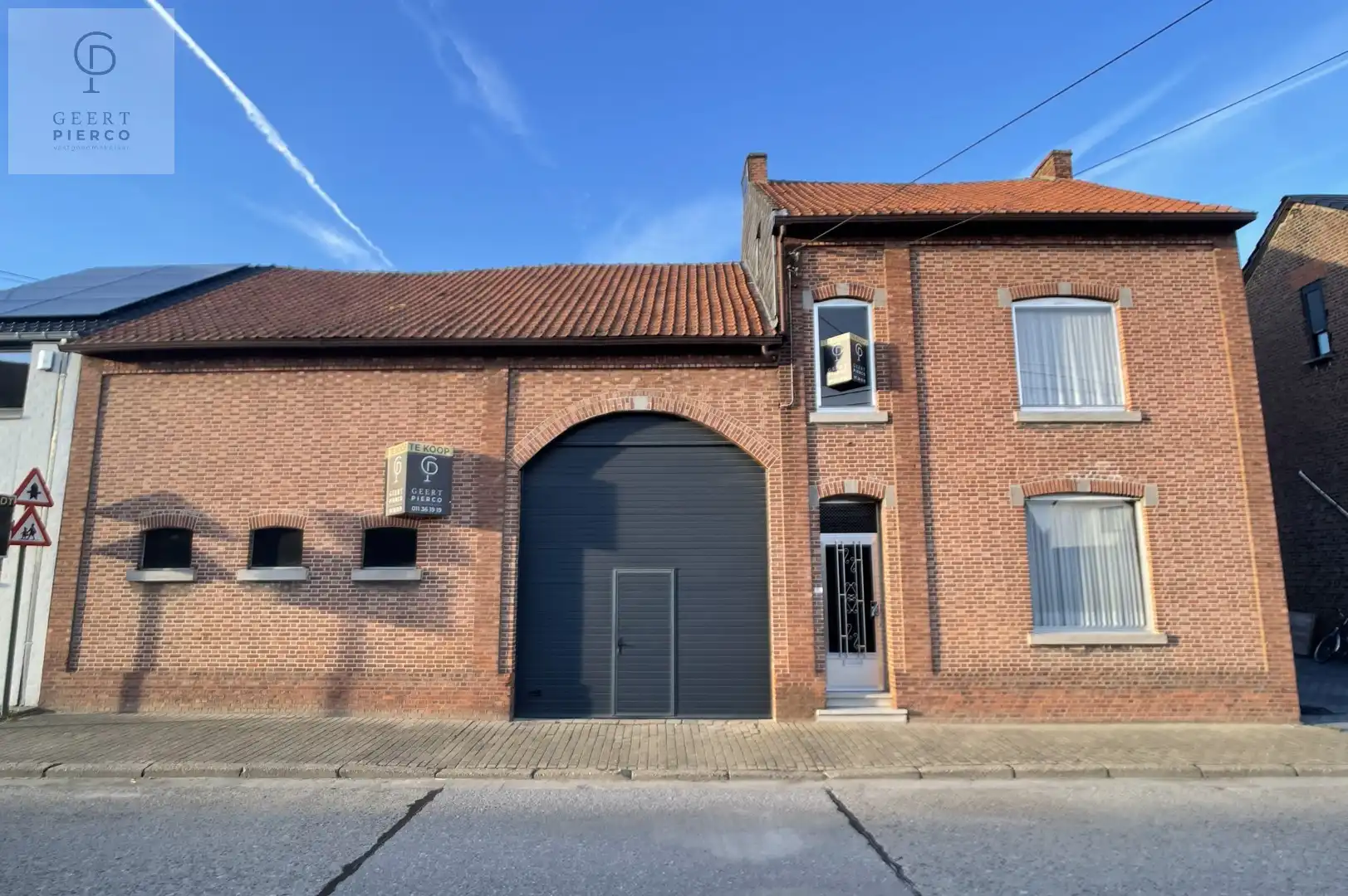 Hoofdfoto van de publicatie: Karaktervolle hoeve met loods op een perceel van 16a76ca.