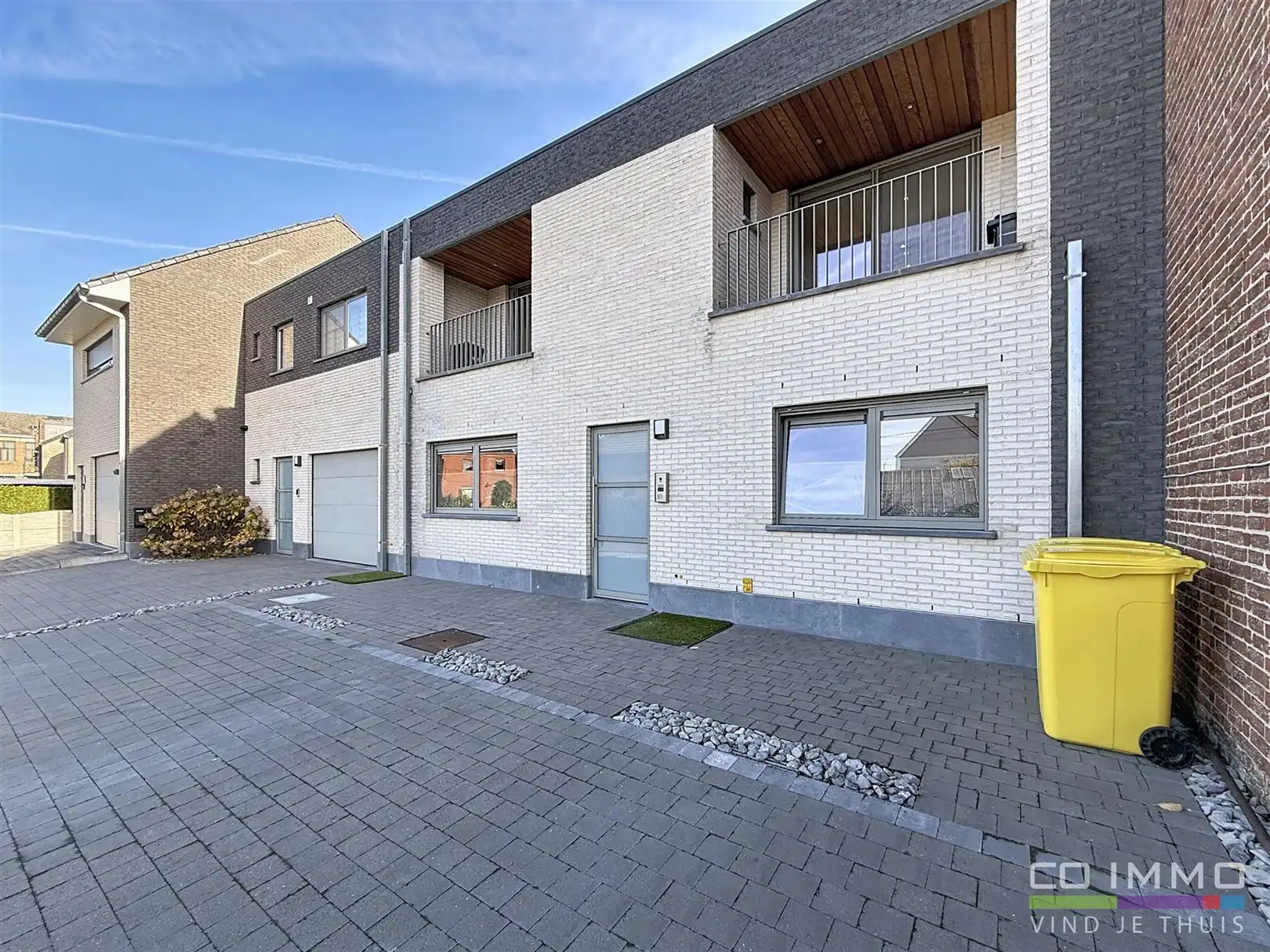 Mooi duplex app, 2 slpks, terrassen en parking foto 2