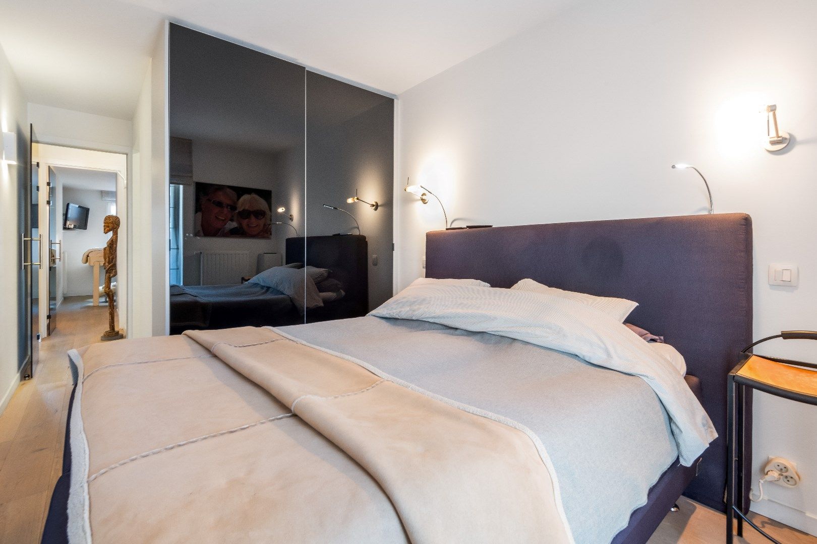 Recent appartement met 2 slpk. en een open zicht gelegen in het centrum van Knokke. foto 9
