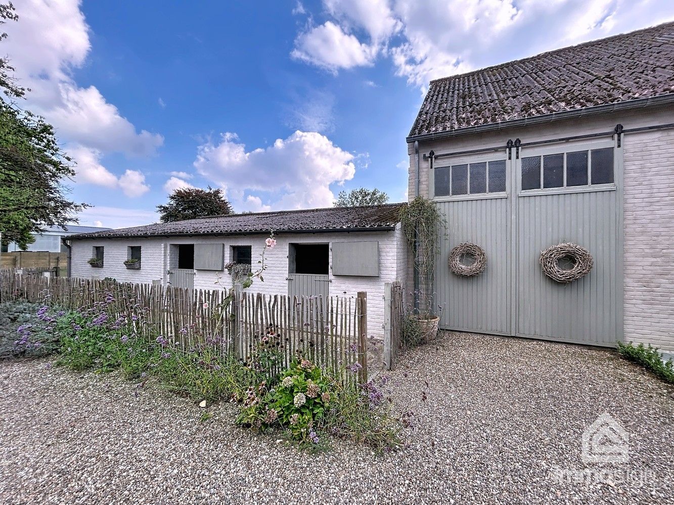 Landelijk wonen in Oudsbergen, omringd door weiland met paardenstallen! foto 25
