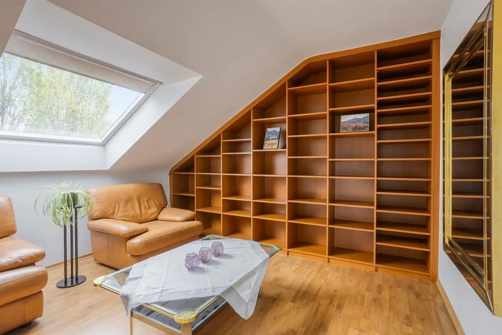 Alleenstaande villa  met 4 slaapkamers en tuin  foto 19