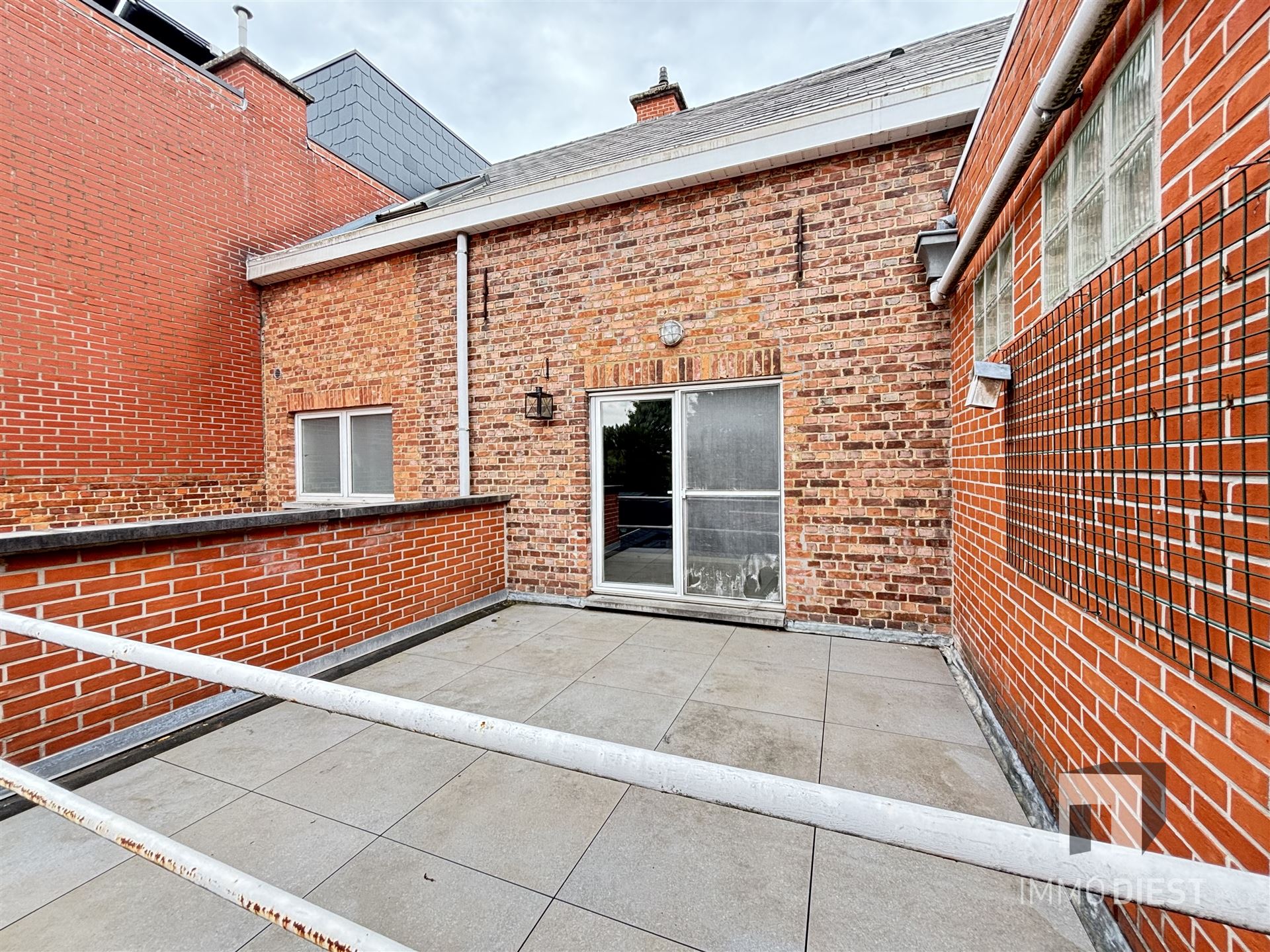 Lichtrijke studio dichtbij het centrum van Tessenderlo foto 12