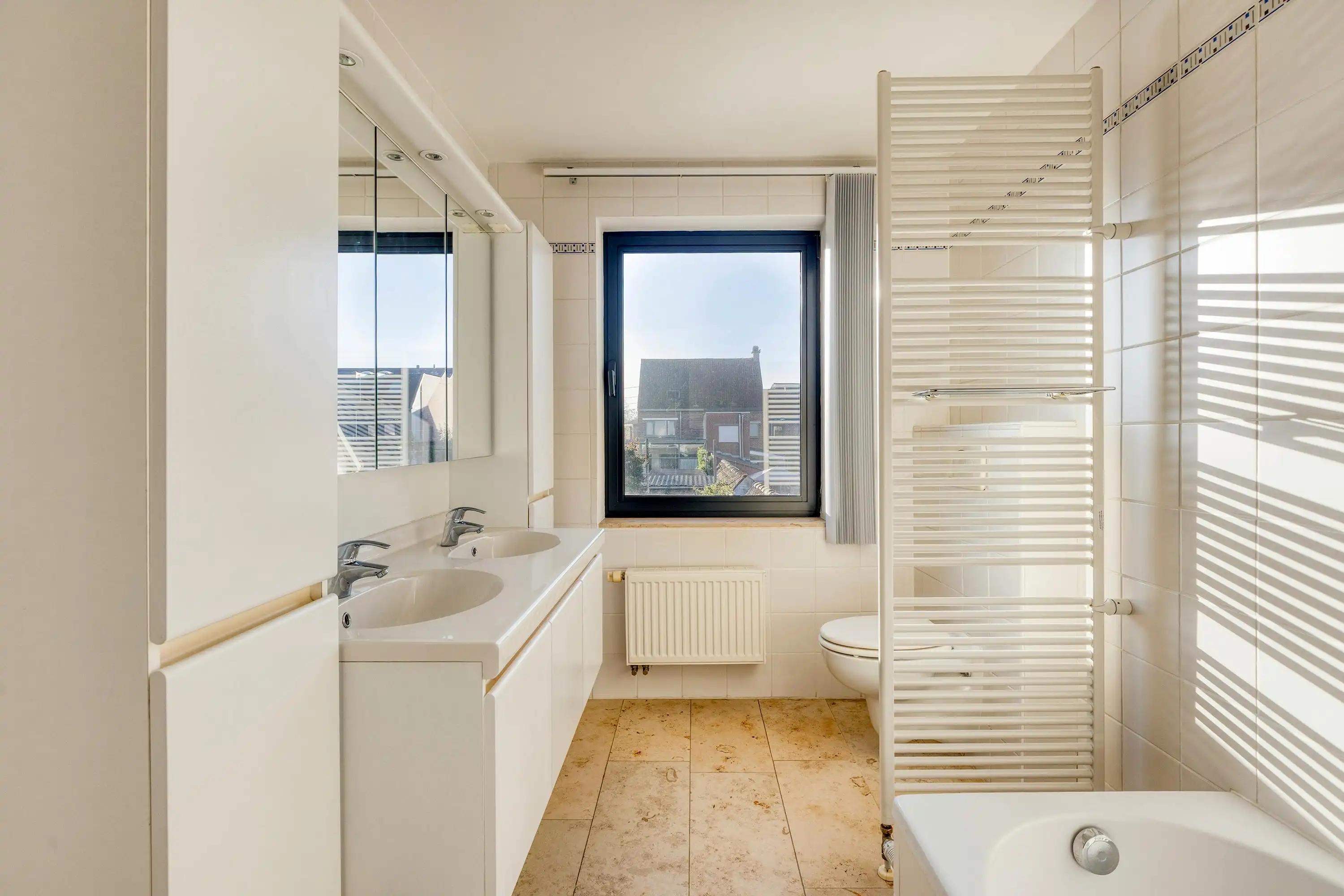 Instapklaar huis met 3 kamers te koop in Oudenaarde foto 8