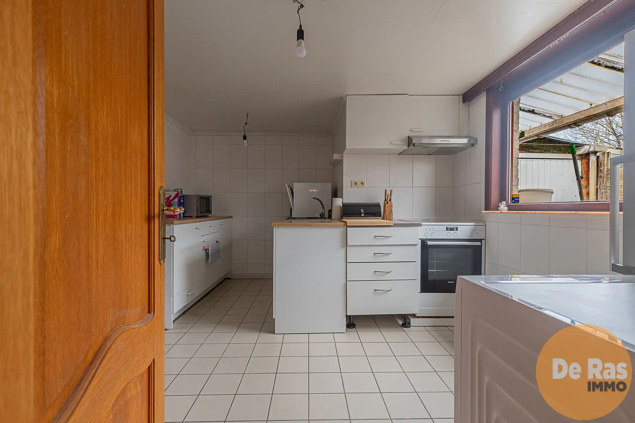 WICHELEN - Leuk gelegen rijwoning met ruime tuinzone foto 7