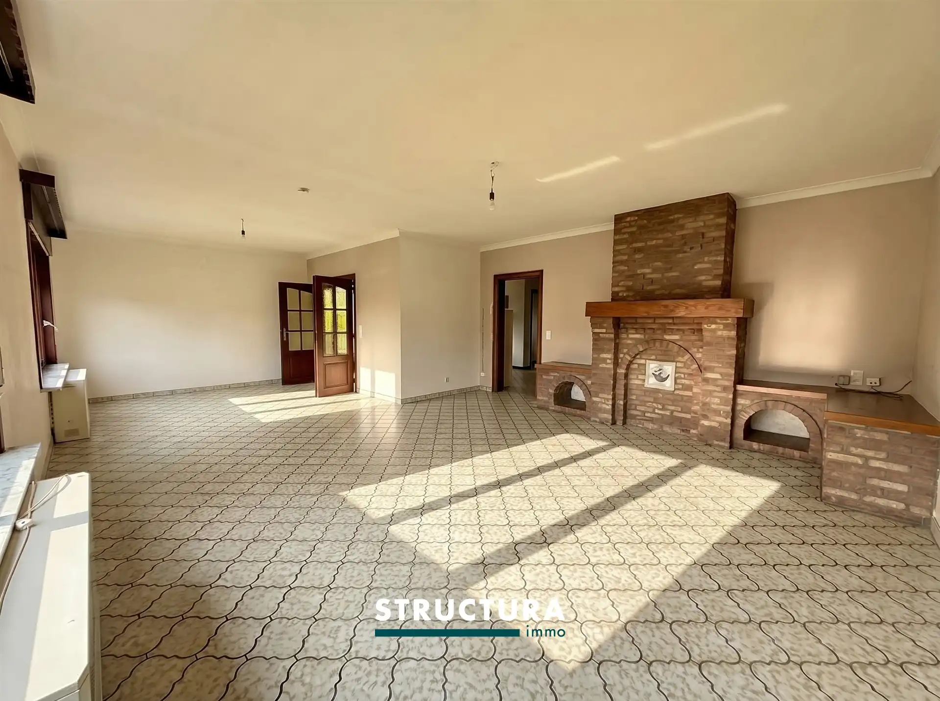 Woning met garage en ruime zolder foto 4