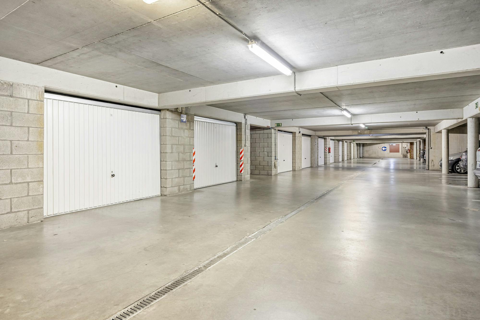 Penthouse met 2 slaapkamers en 2 terrassen in Hasselt foto 17