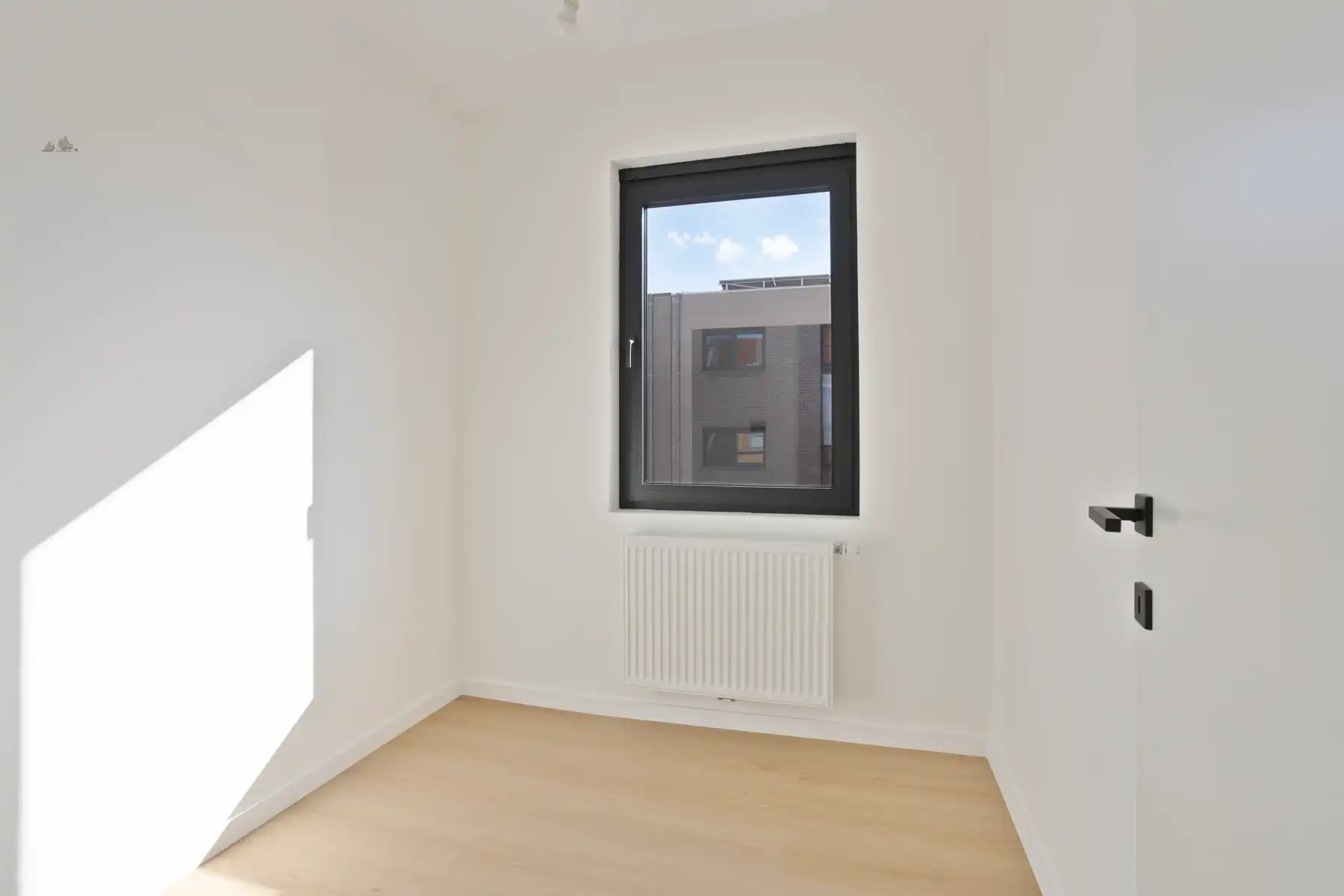 Volledig vernieuwde woning met 3 slaapkamers foto 15