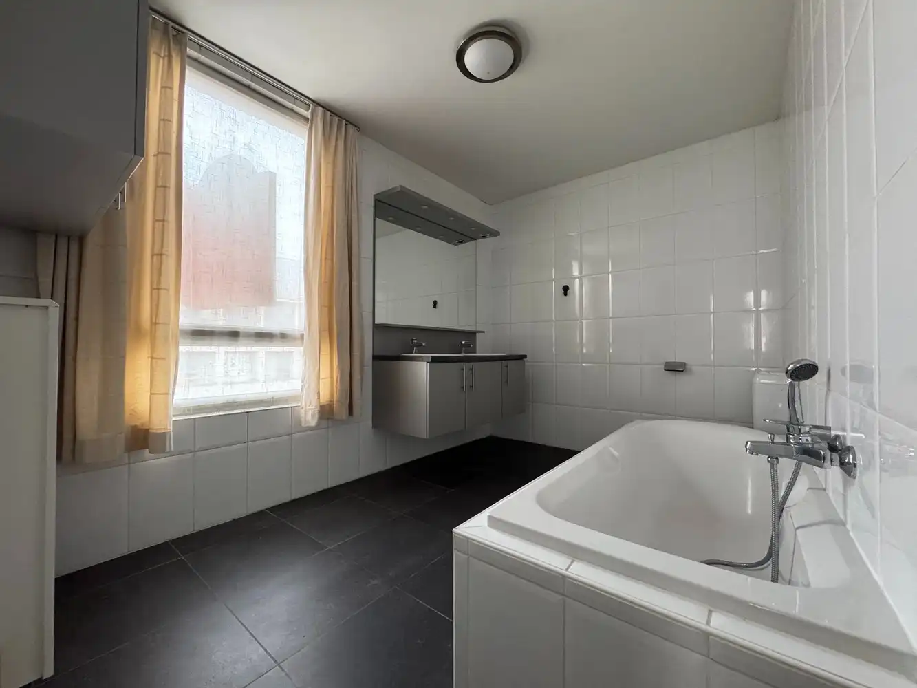 Exclusief ruim penthouse/loft in hartje Hasselt foto 15