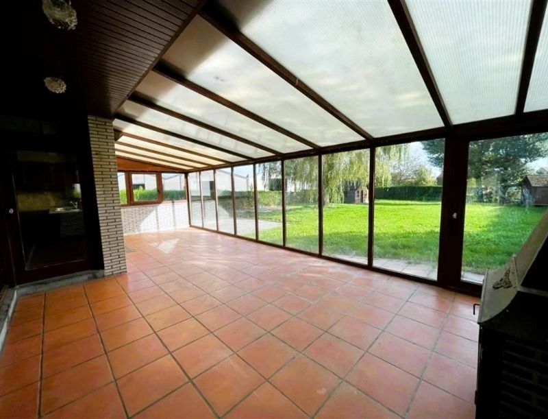 Grote woning op 1518 m² met 5 kamers & een grote garage foto 7