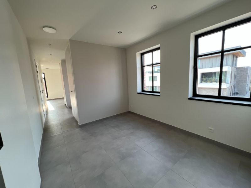 1 SLAAPKAMER APPARTEMENT MET TERRAS, GARAGE EN AUTOSTPL foto 11