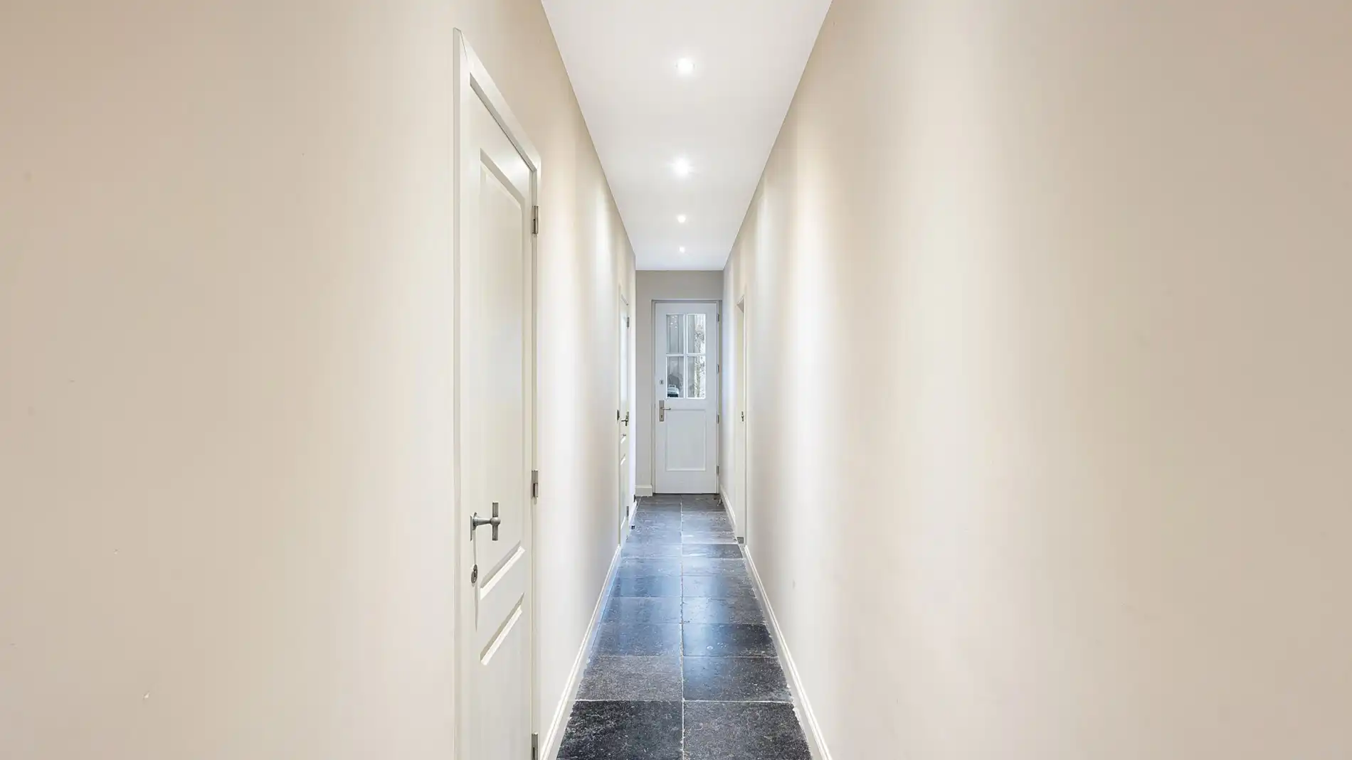 Ruim appartement met 3 slpks. en riant terras vlak bij het strand foto 9