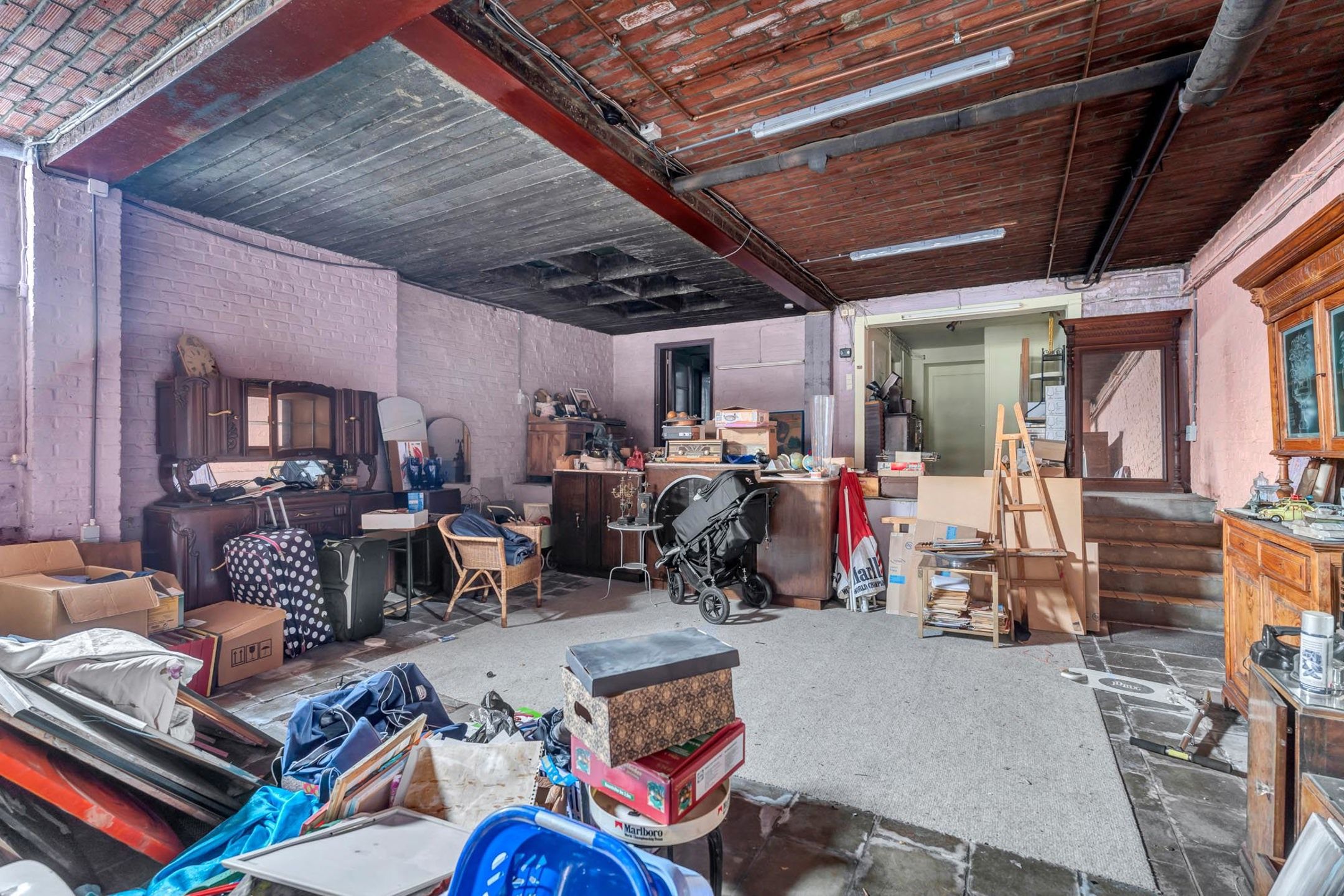 Te renoveren woning met opslagruimte/handelspand van 290 m² foto 28