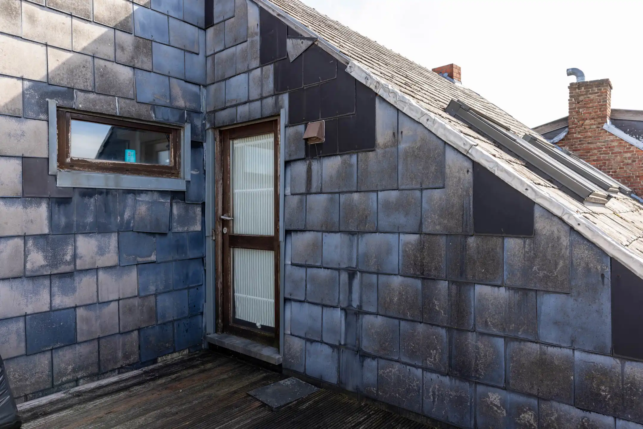 Charmant loft-appartement met mezzanine en terras foto 12