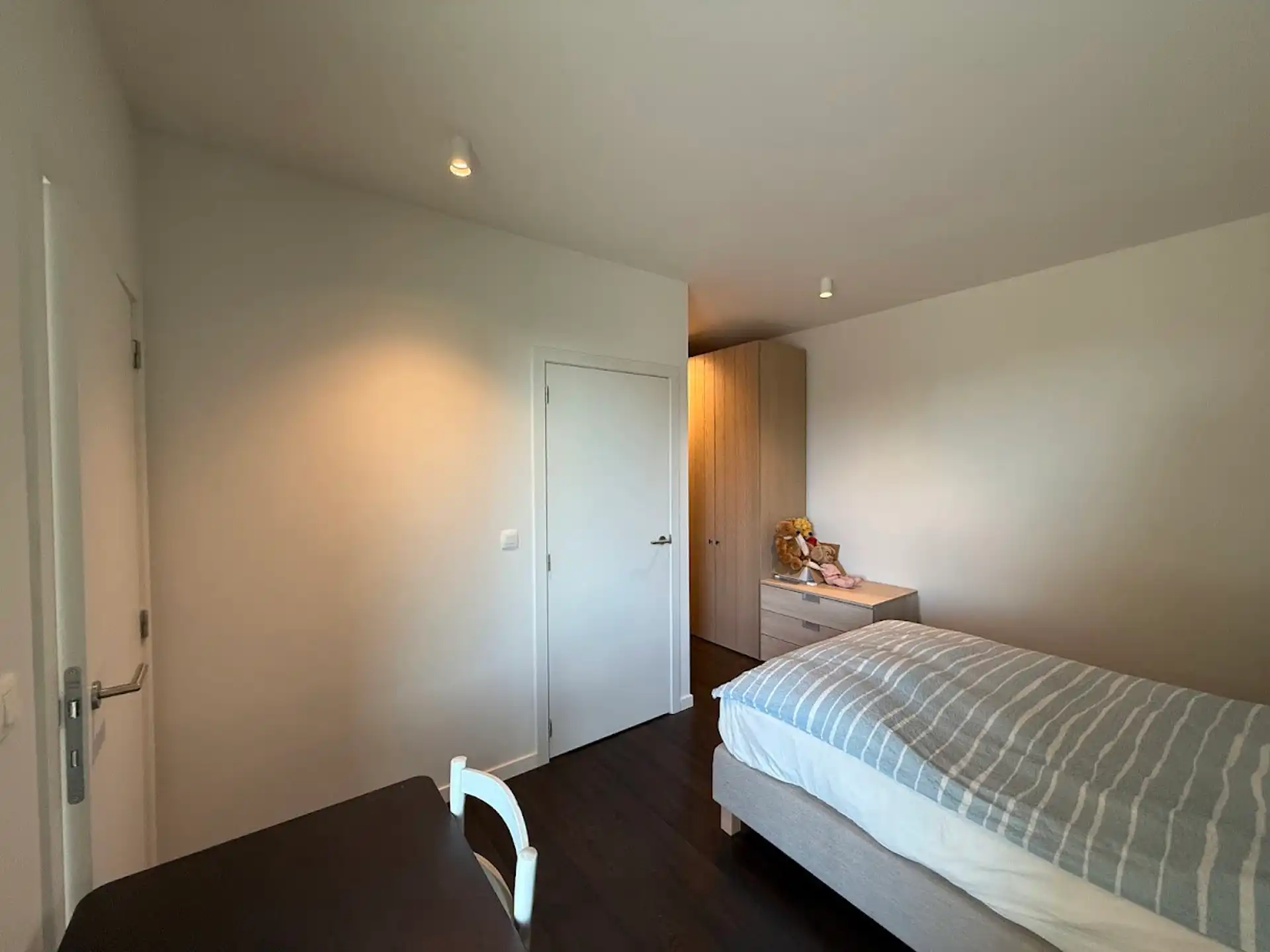 Stijlvol gemeubeld 1-slaapkmrappartement in nieuwbouw Amoer foto 9