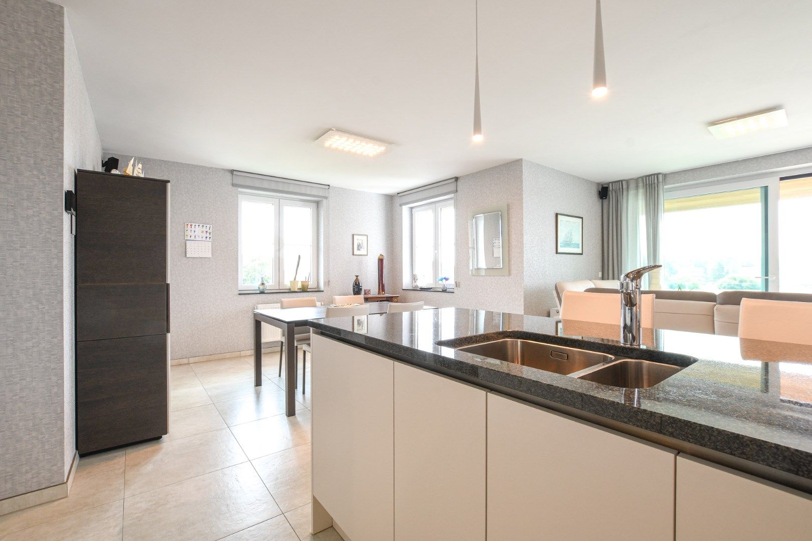 Modern 2-slaapkamerappartement met terras nabij duinen en strand, De Haan foto 10