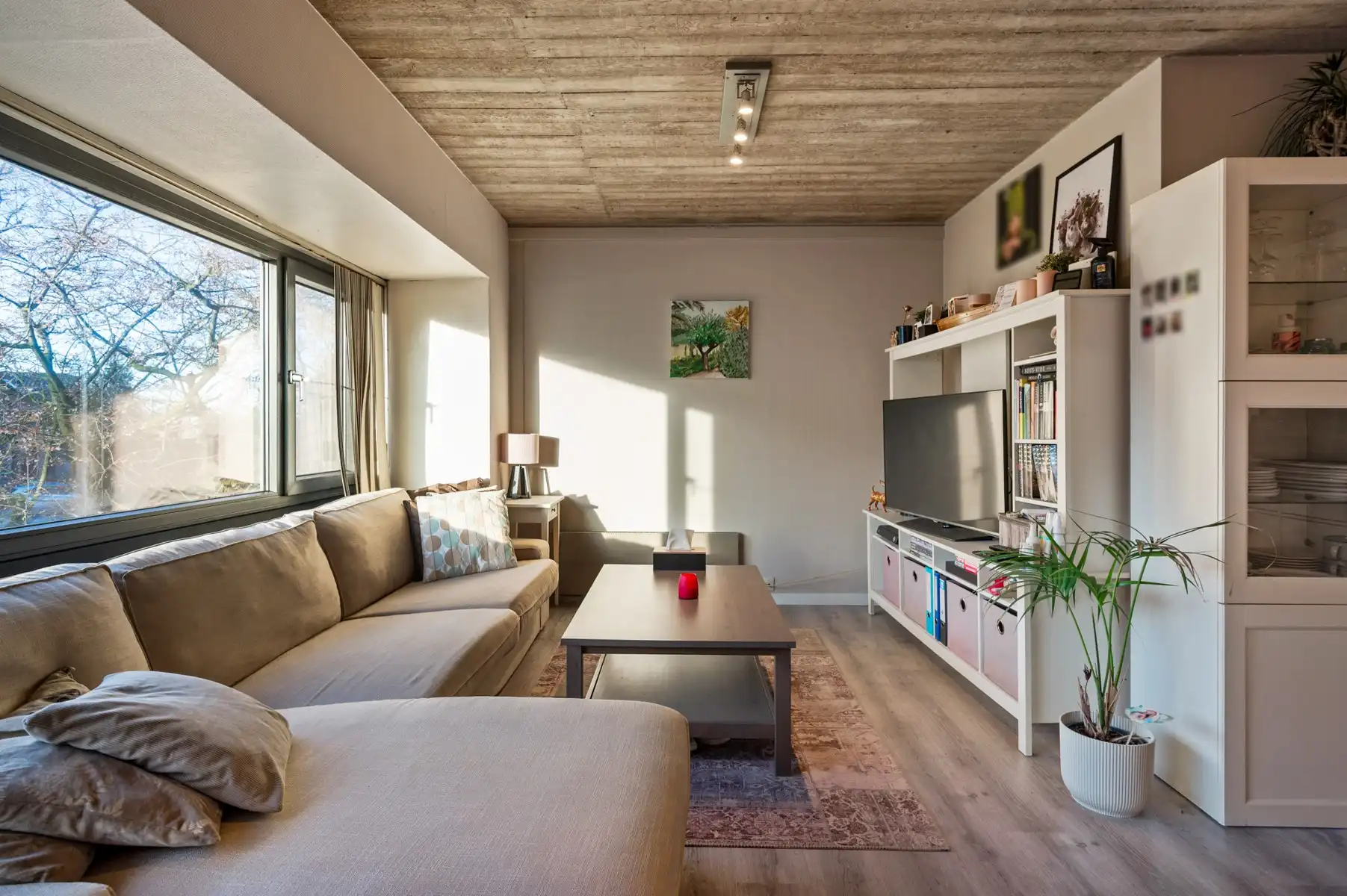 IN OPTIE !! Instapklare woning met tal van mogelijkheden en aangename buitenruimte foto 12