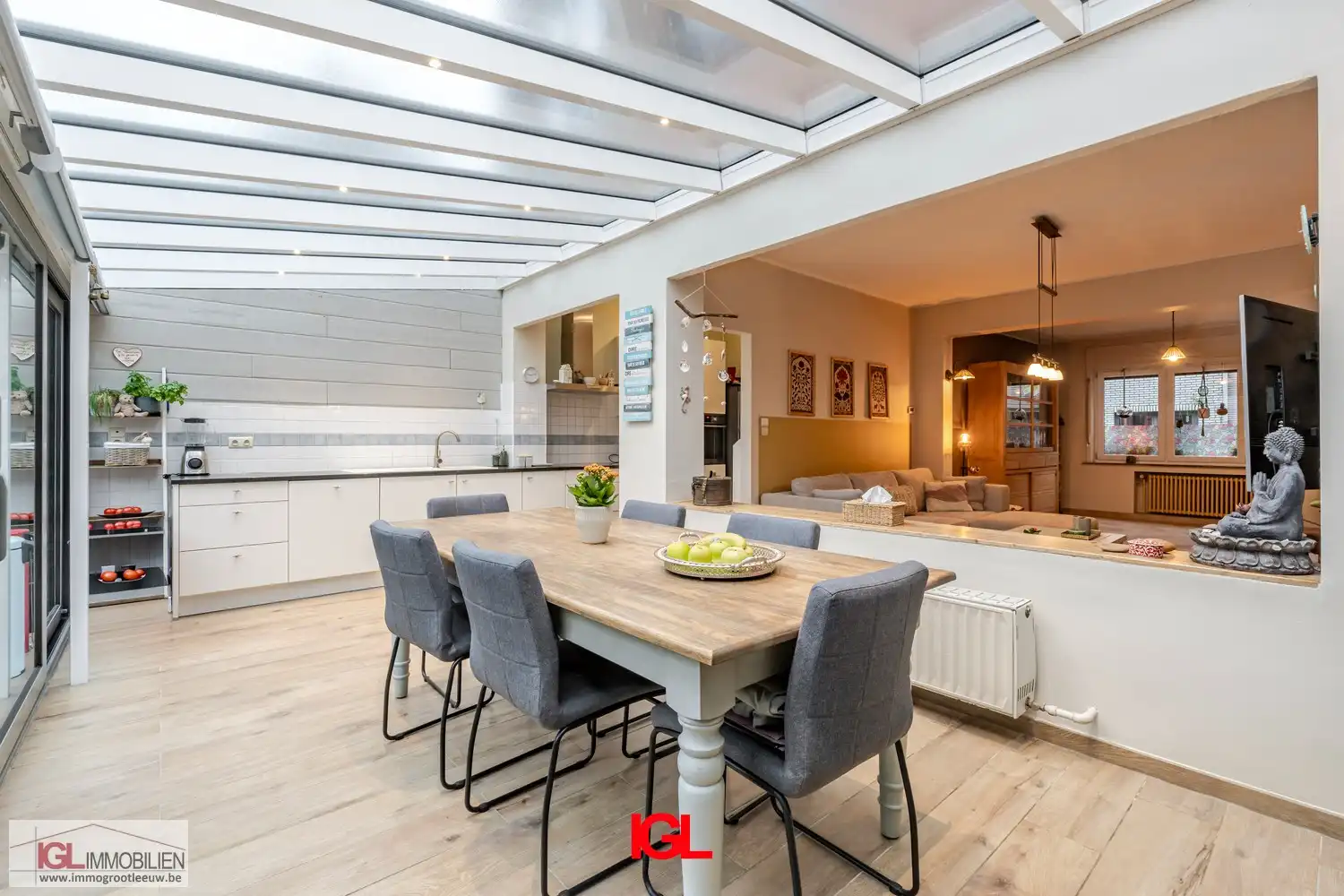 Gesloten bebouwing met 4 slaapkamers te koop in Sint-Pieters-Leeuw foto 6