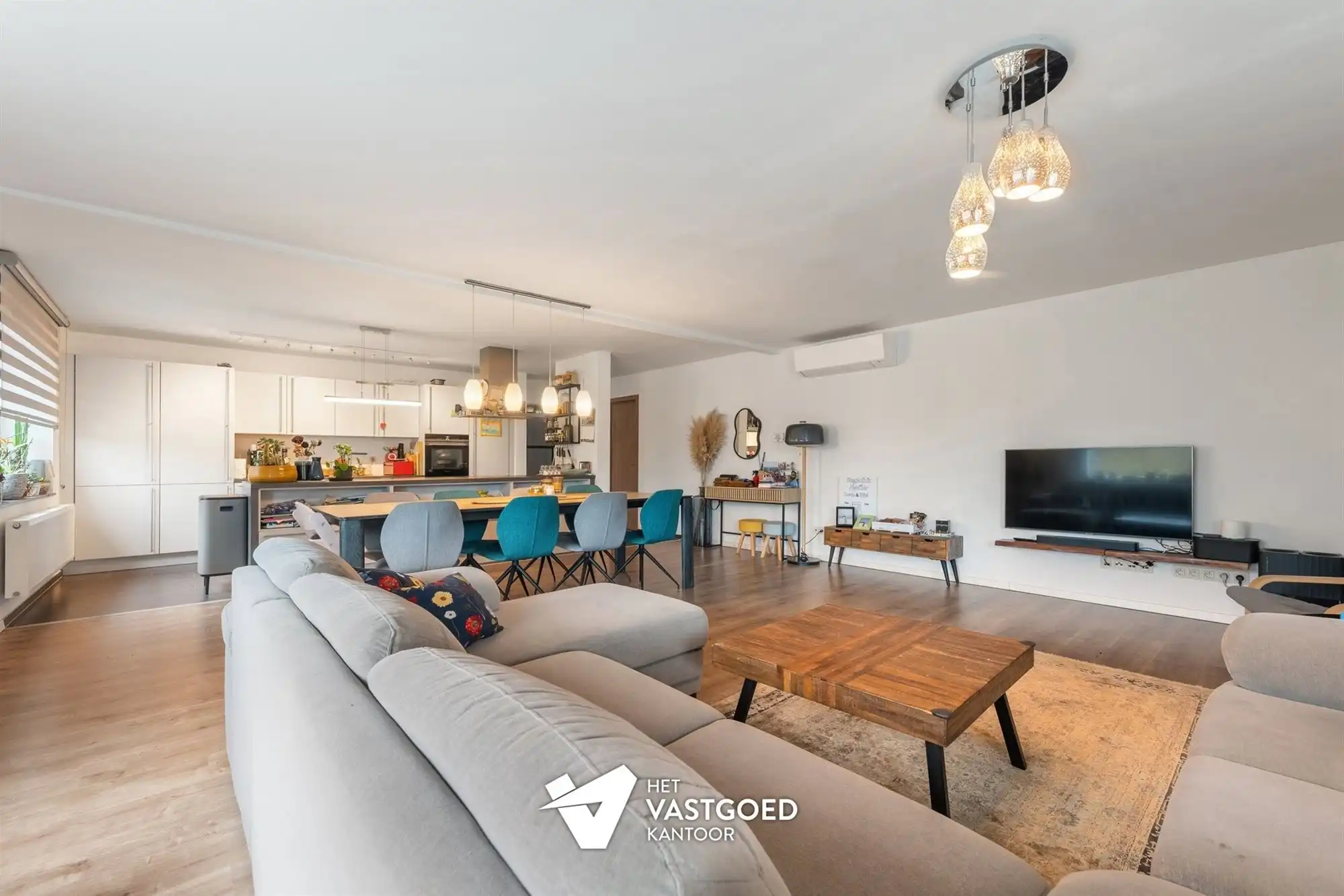 PERFECT ONDERHOUDEN EN ENERGIEZUINIG GELIJKVLOERS APPARTEMENT (165M²) EN TUIN TE BERINGEN foto 5