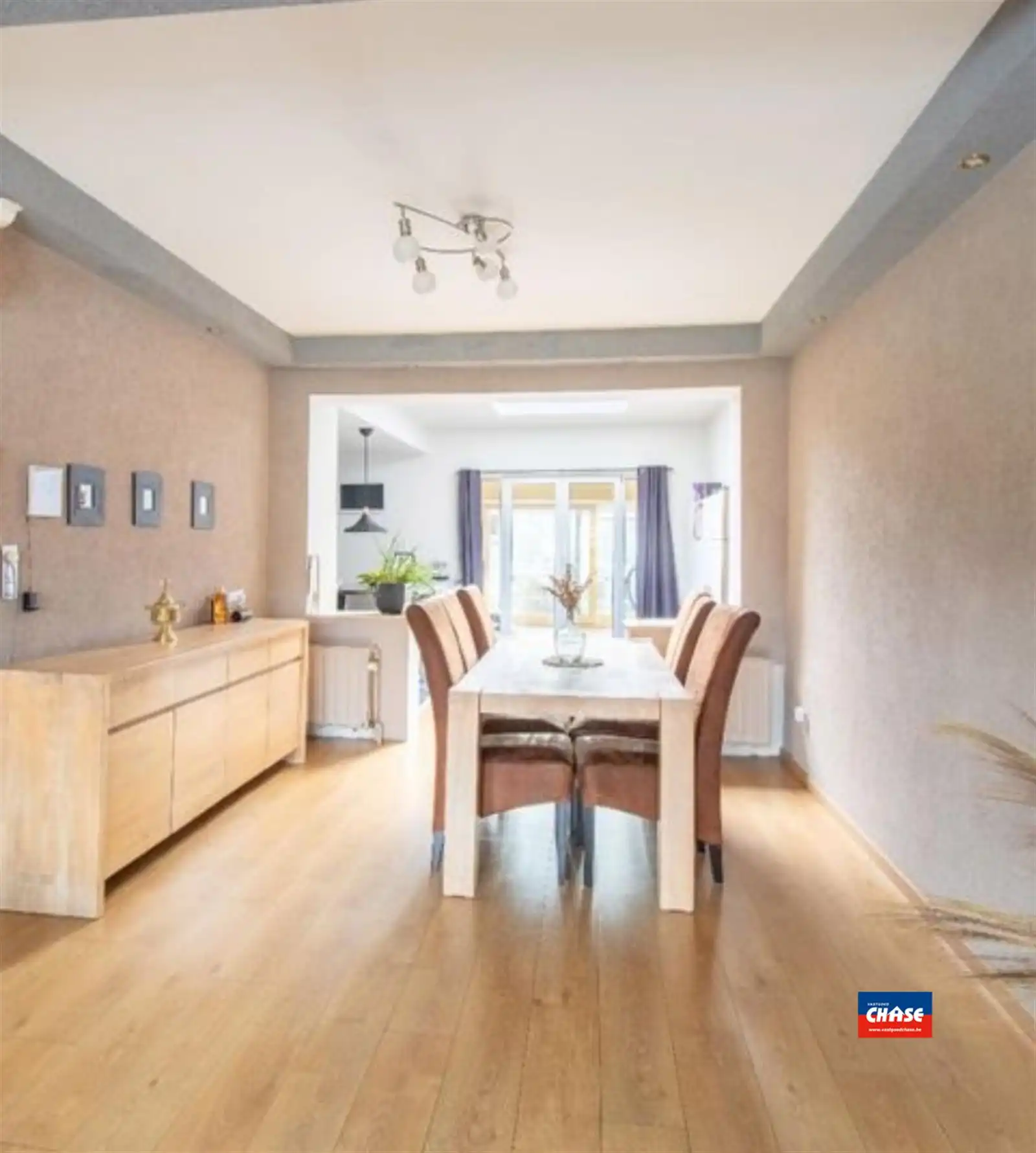 Instapklare bel-étage met 2 slpks, garage en tuin foto 7