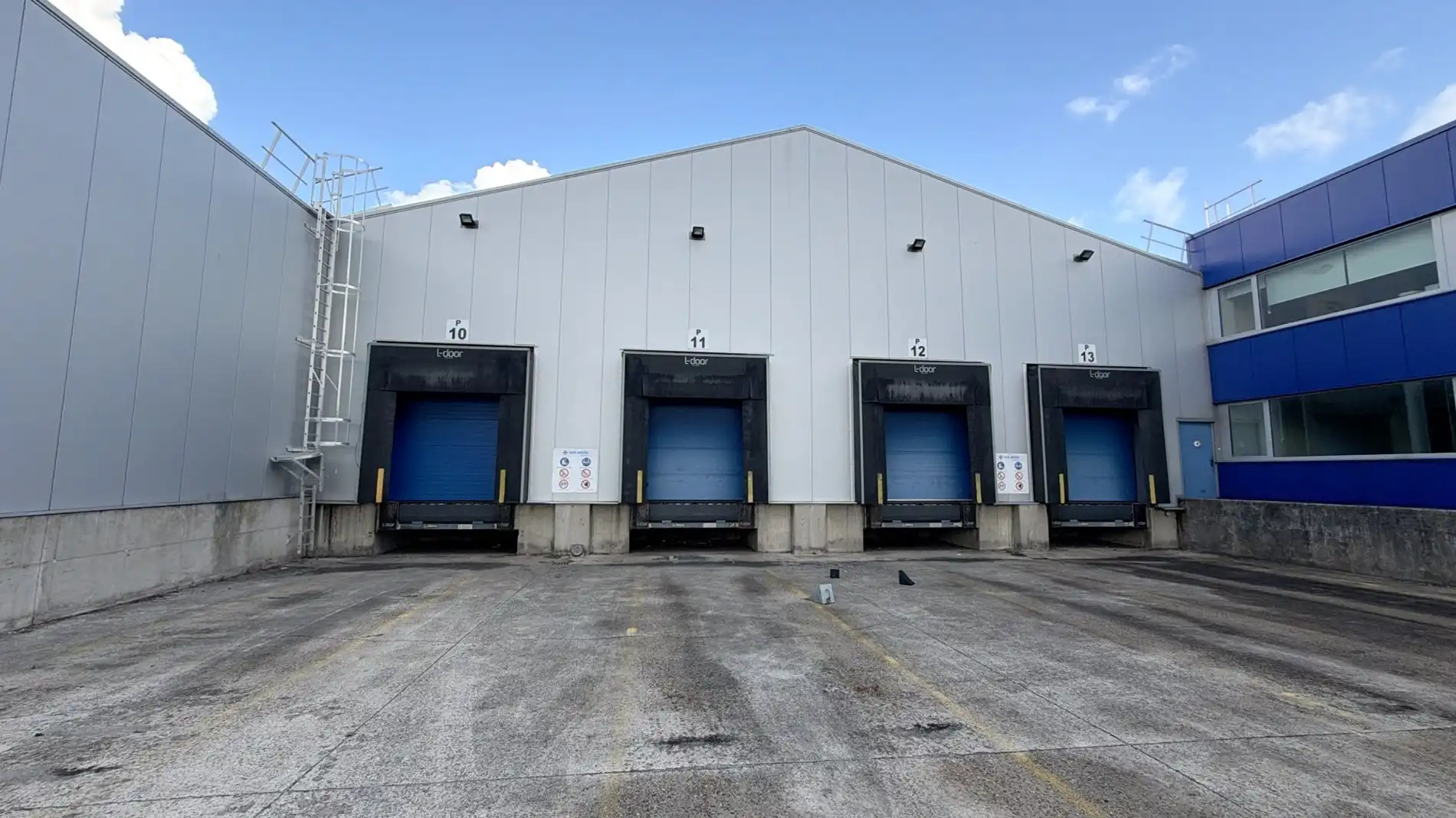 Magazijn te huur in Schomhoeve Logistic Center in haven Antwerpen foto 24