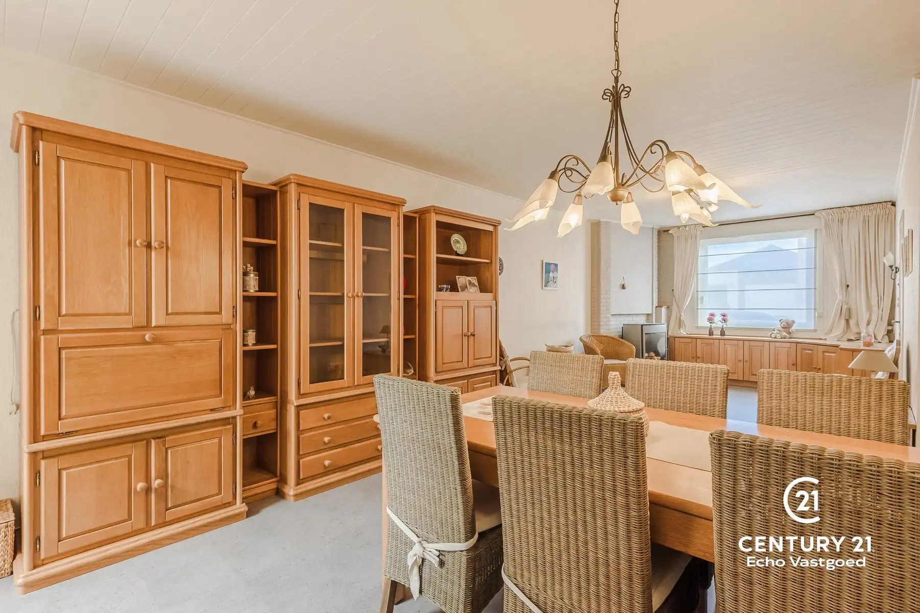 Charmante op te frissen woning met tuintje op topligging! foto 9