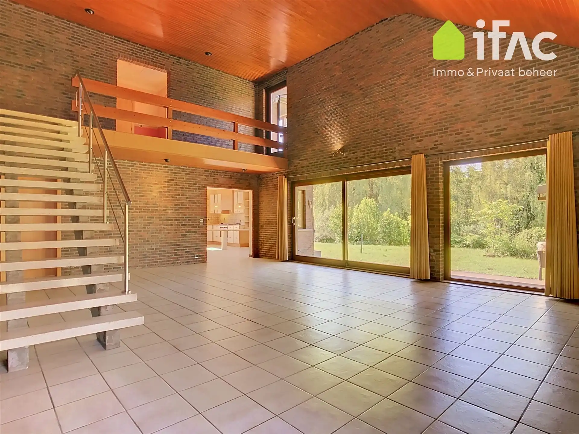 Villa met 3 slpk., bureau en groot perceel foto 7