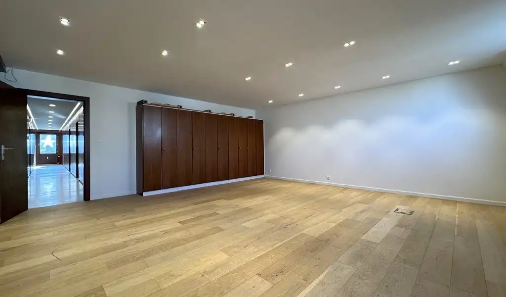 Kantoren te huur in monumentale herenwoning in Anwerpen foto 12