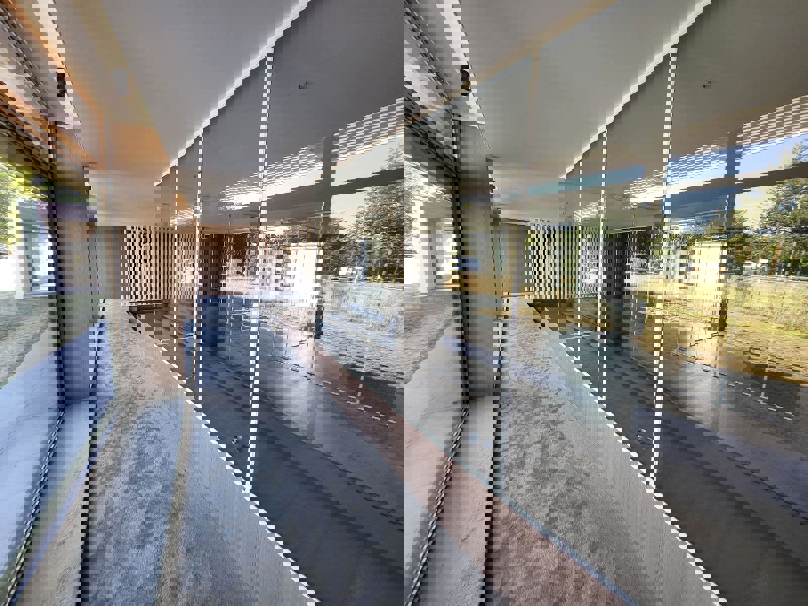 Exclusieve en centraal gelegen handelsruimtes in Loppem foto 6