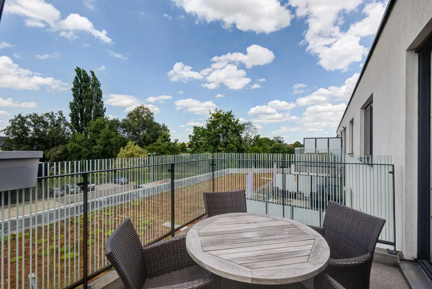 INSTAPKLAAR APPARTEMENT MET 2 SLAAPKAMERS EN AUTOTAANPLAATS NABIJ HET CENTRUM VAN BILZEN foto 17